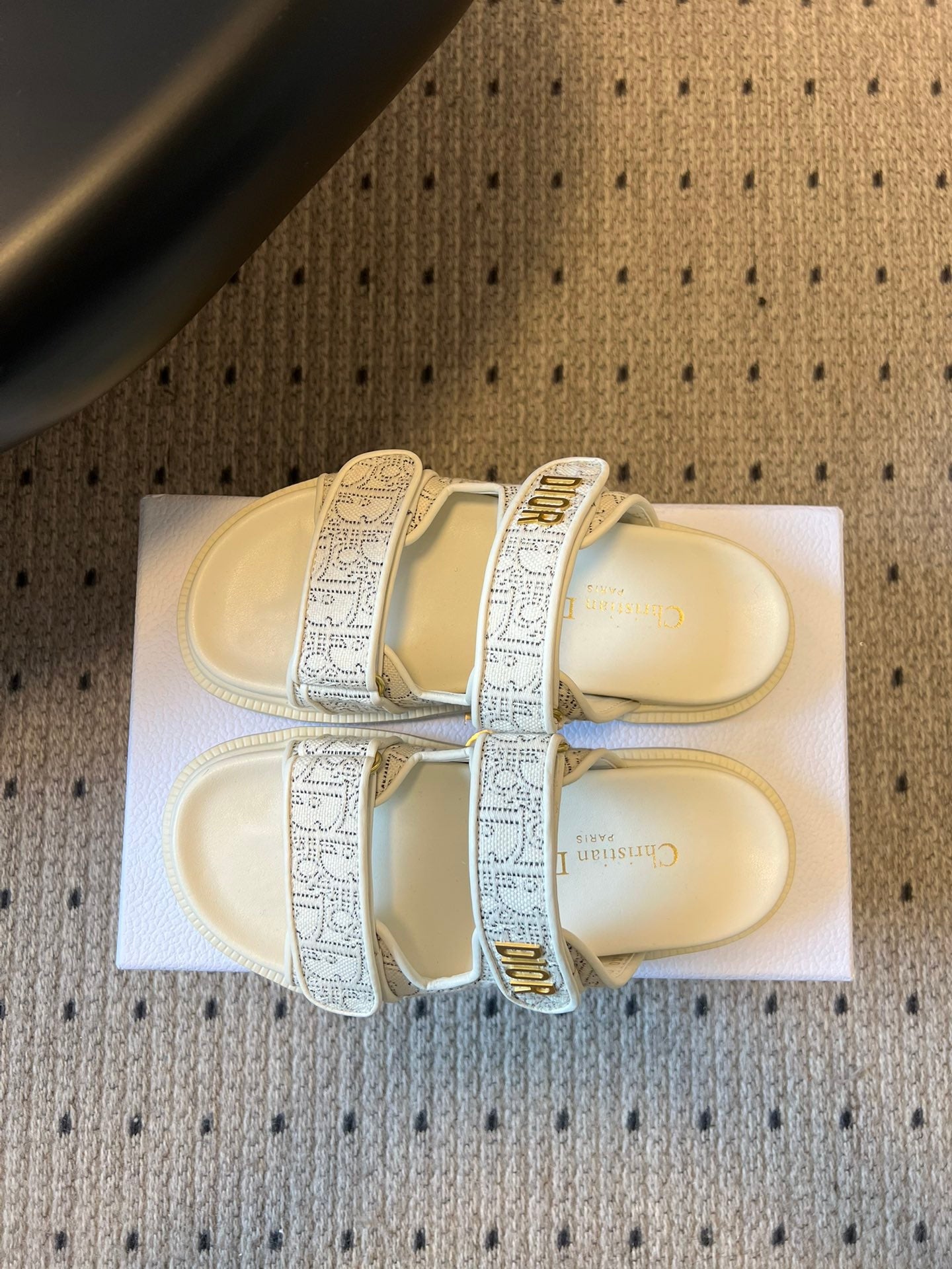 CD DIORACT SANDALS