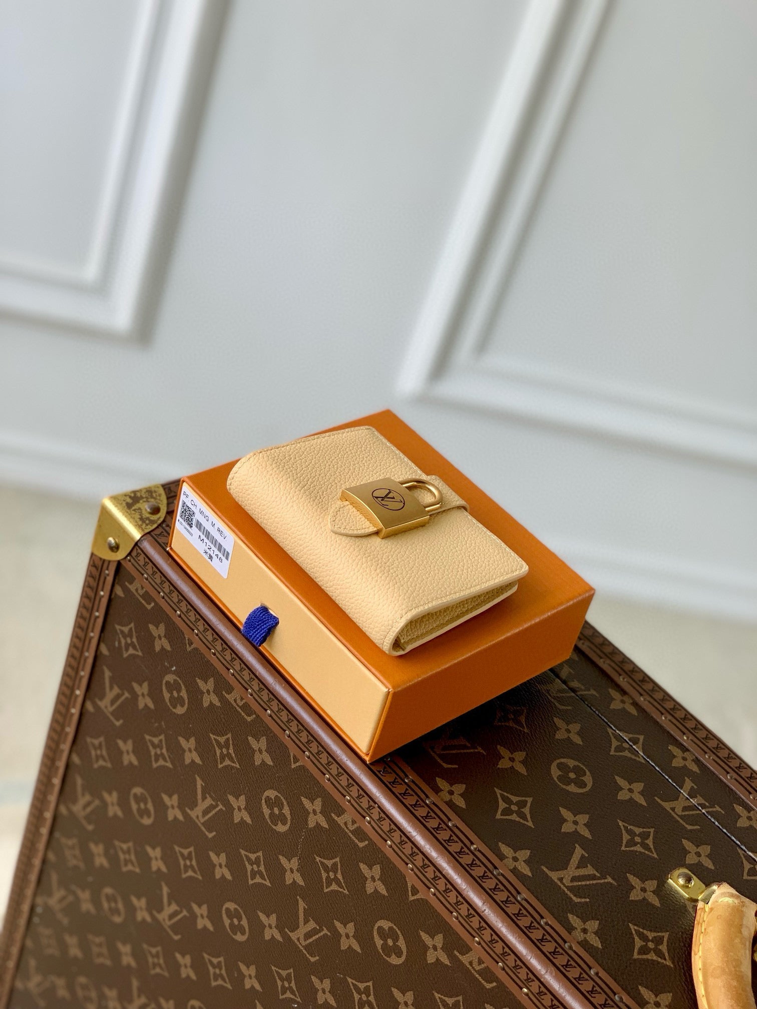 LOU LOW KEY COMPACT WALLET