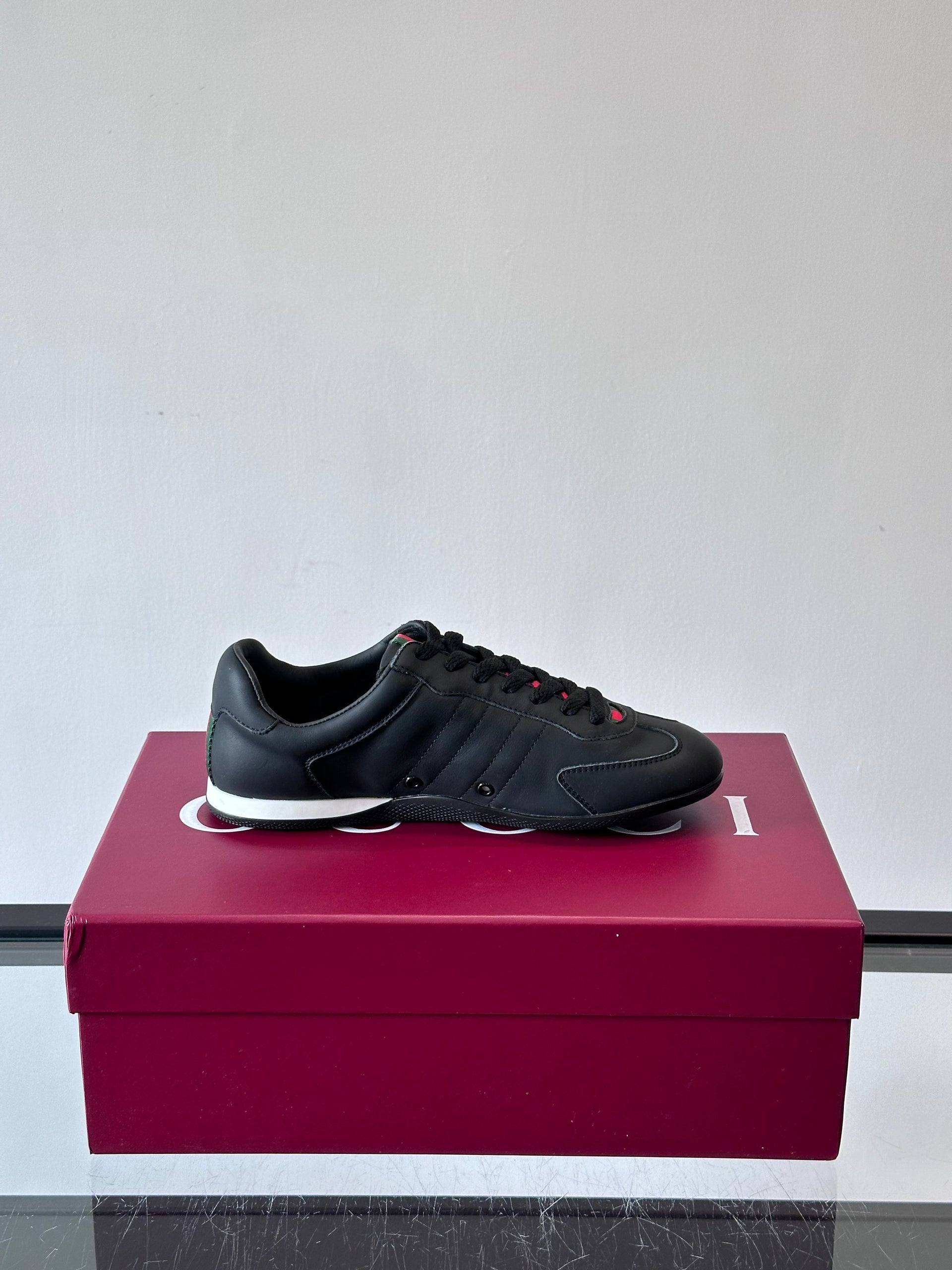 GG SHIFT SNEAKERS