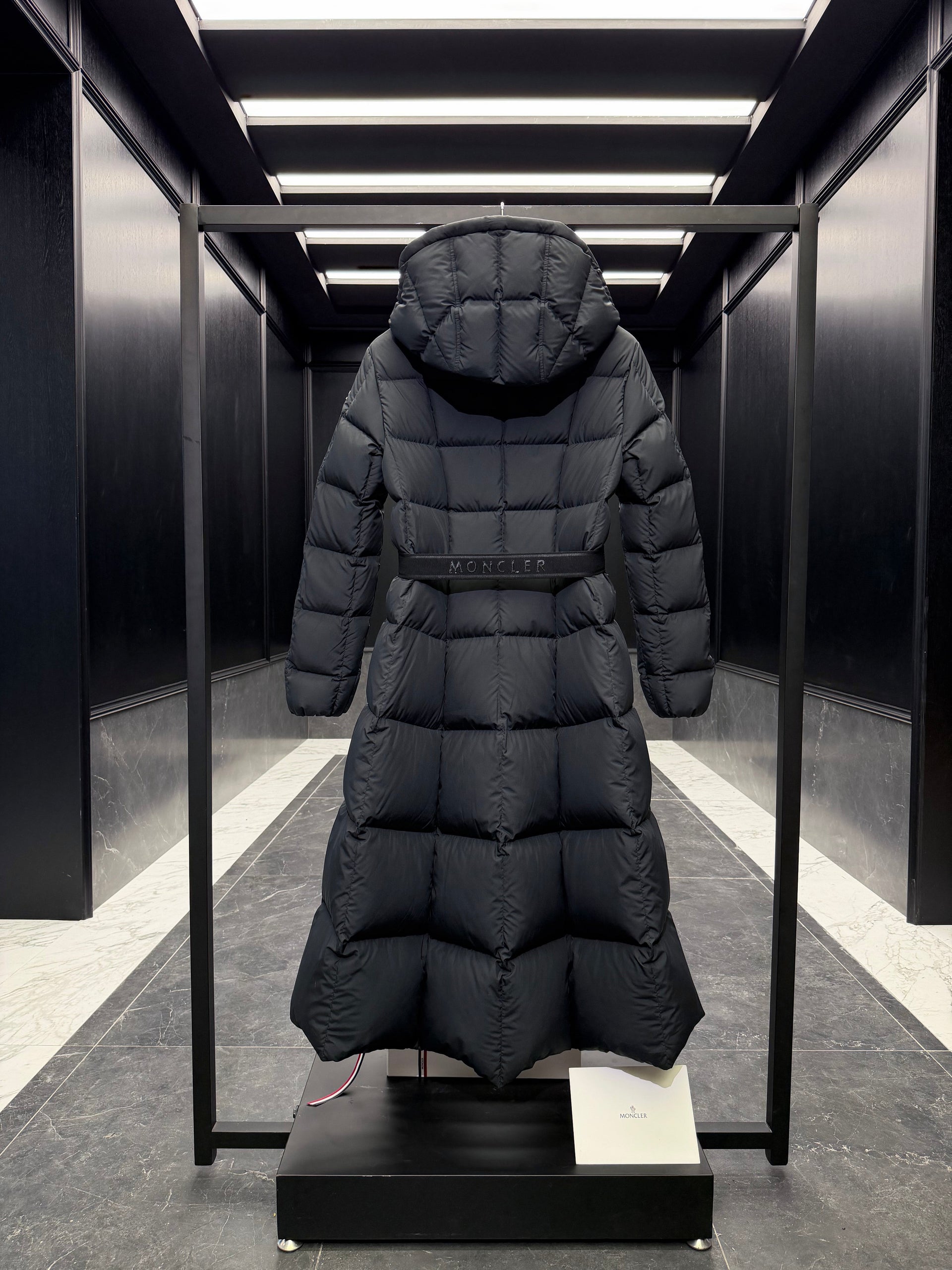 MONC FAUCON COAT