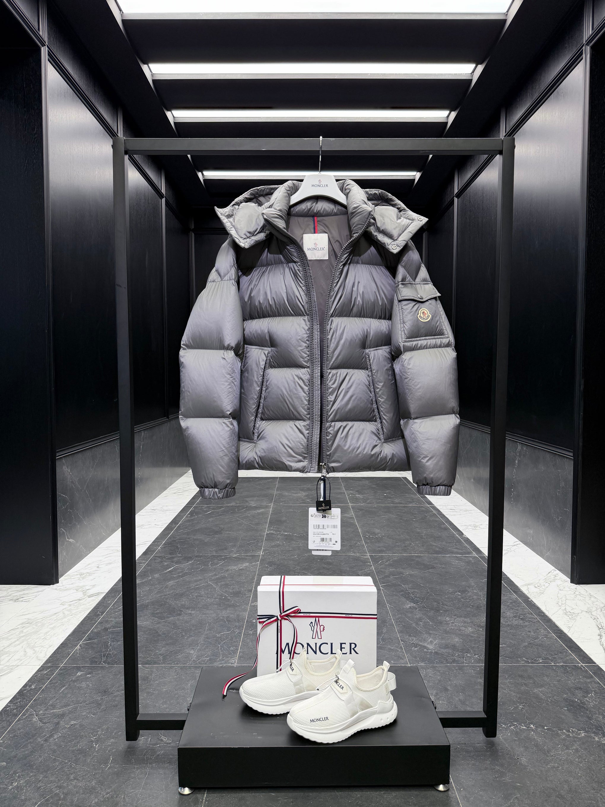 MONC COUYERE JACKET
