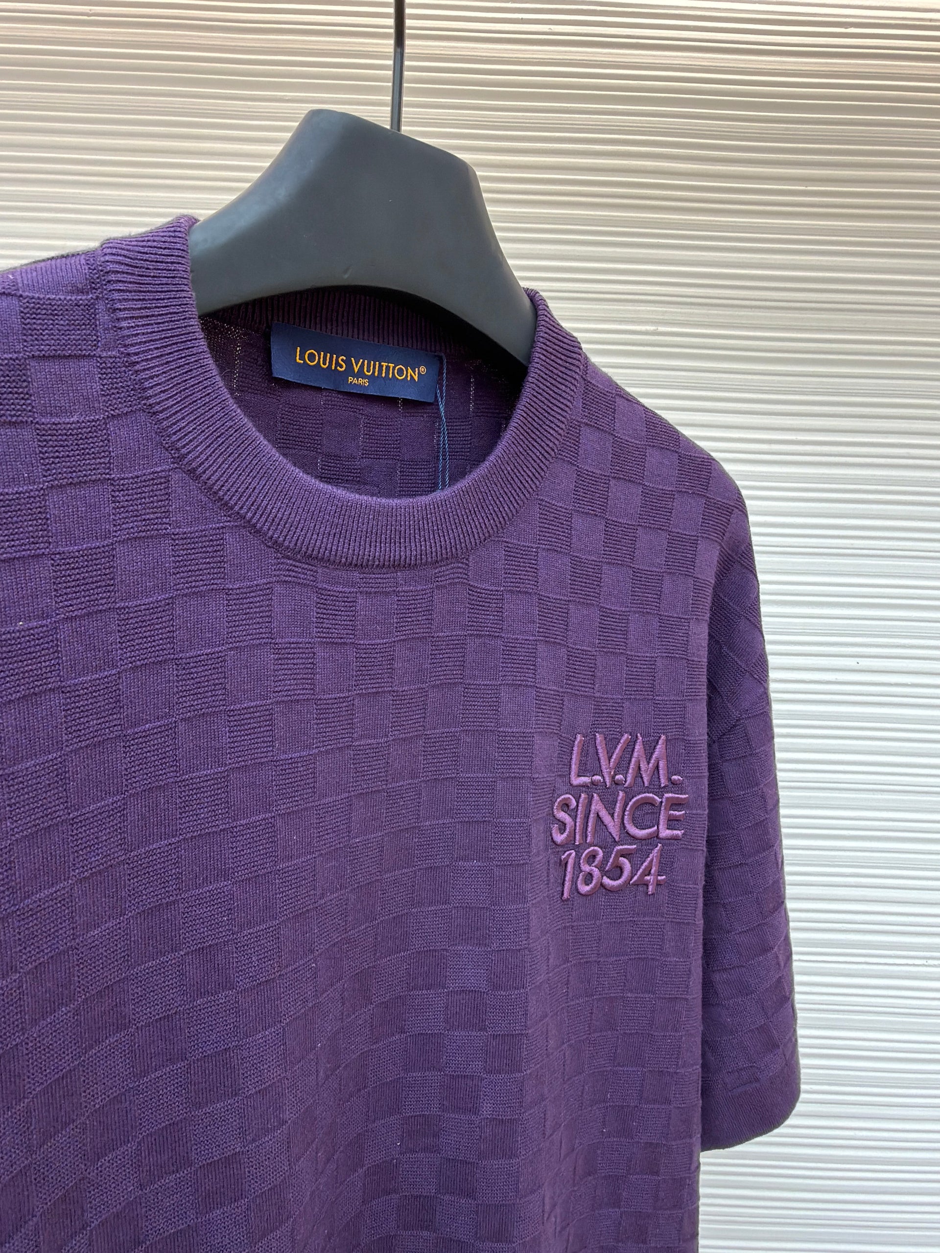 LOU T-SHIRT