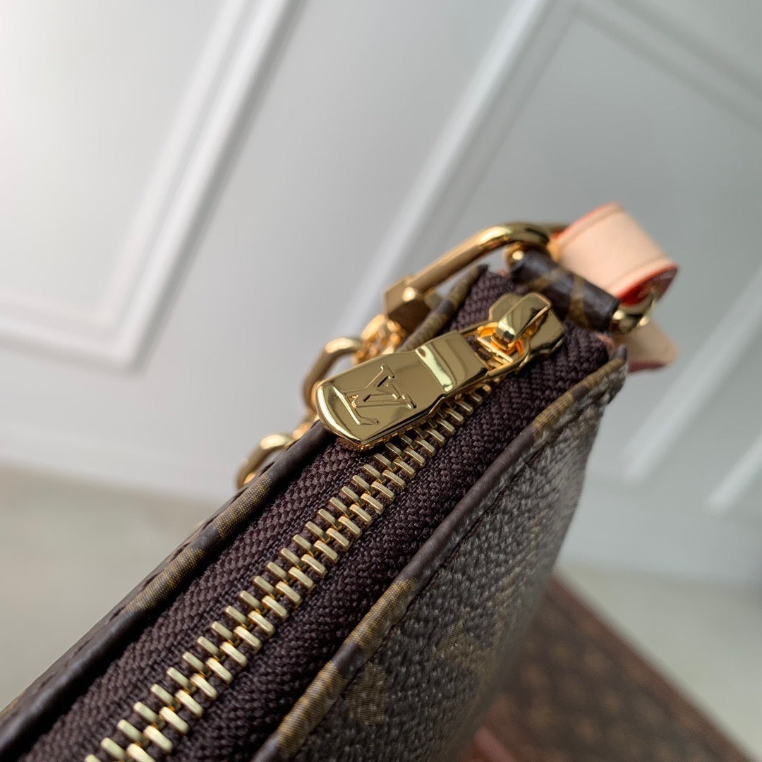 LOU POCHETTE ACCESSORIES