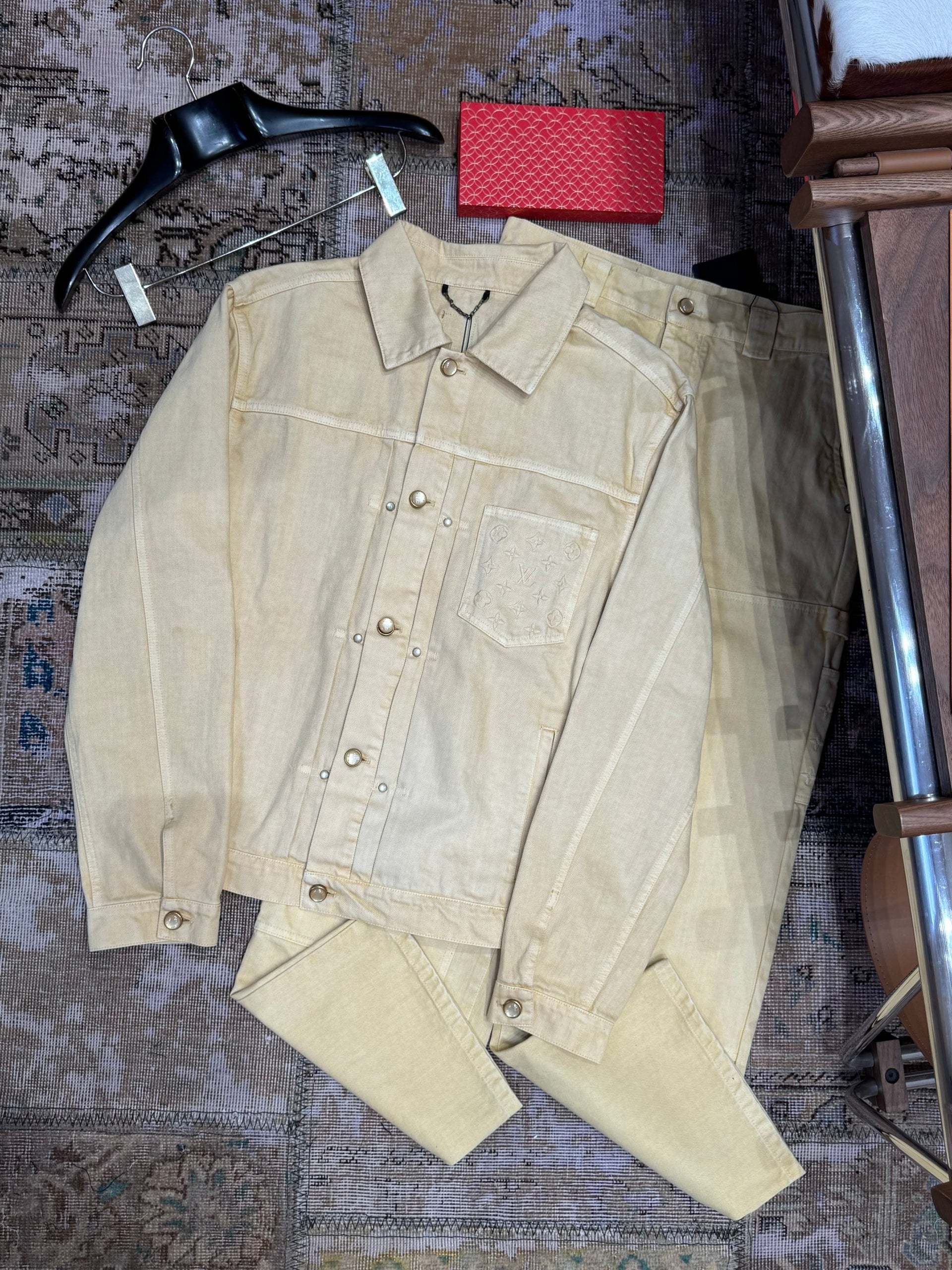 LOU DENIM JACKET