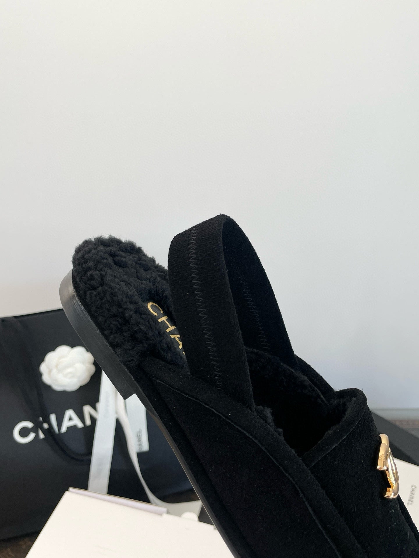CC FUR MULES
