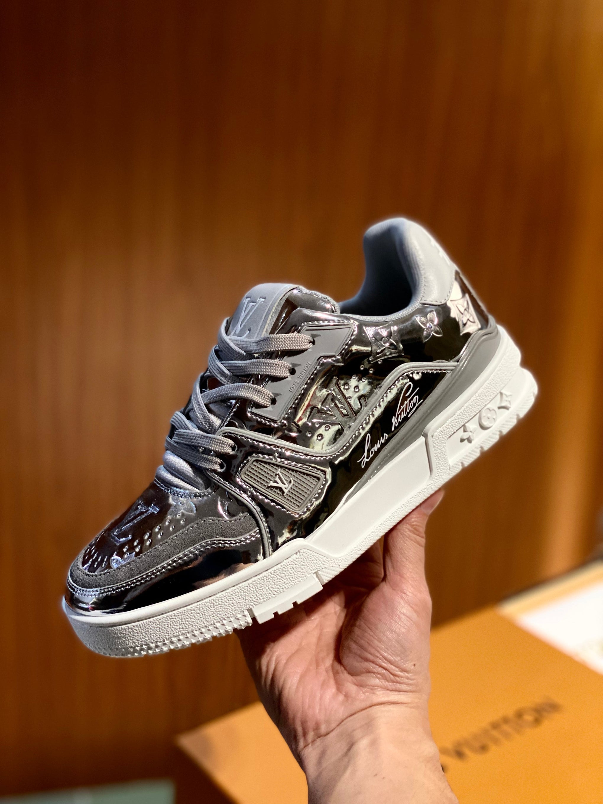LOU TRAINERS
