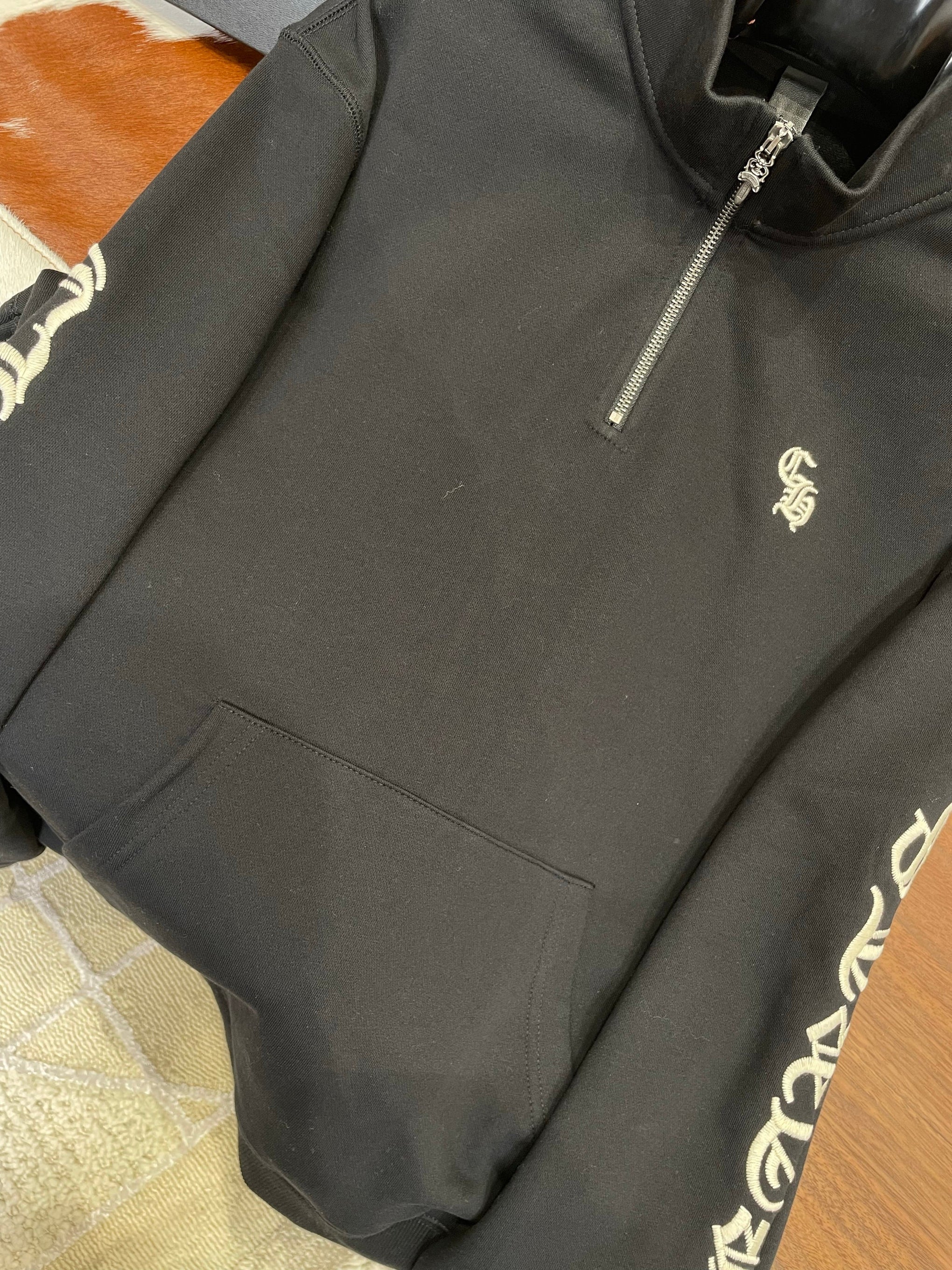 CHROME H SWEATSHIRT