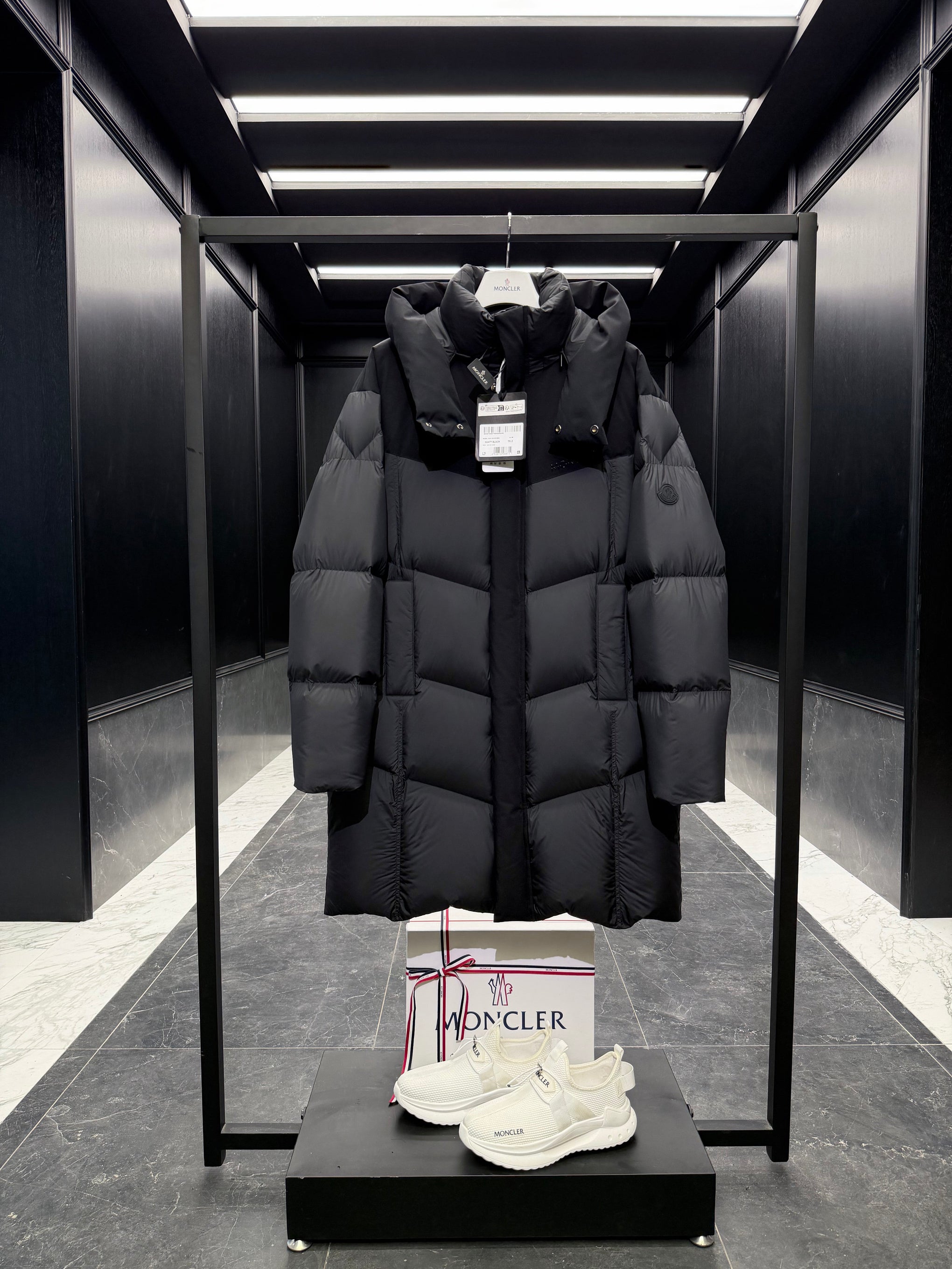 MONC MATT BLACK COAT