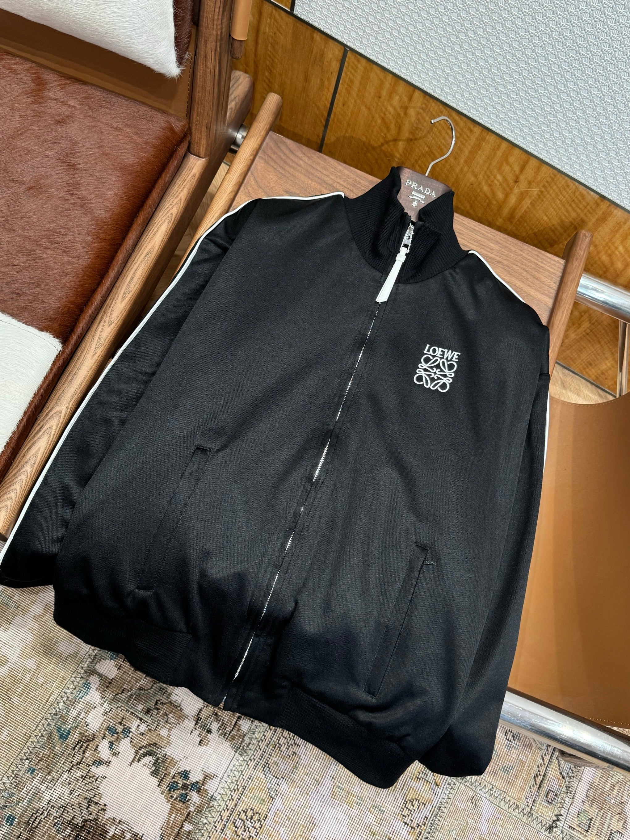 LOEW BOMBER