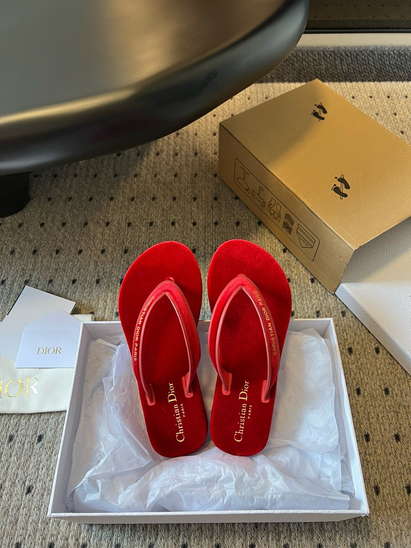 CD THONG SANDAL