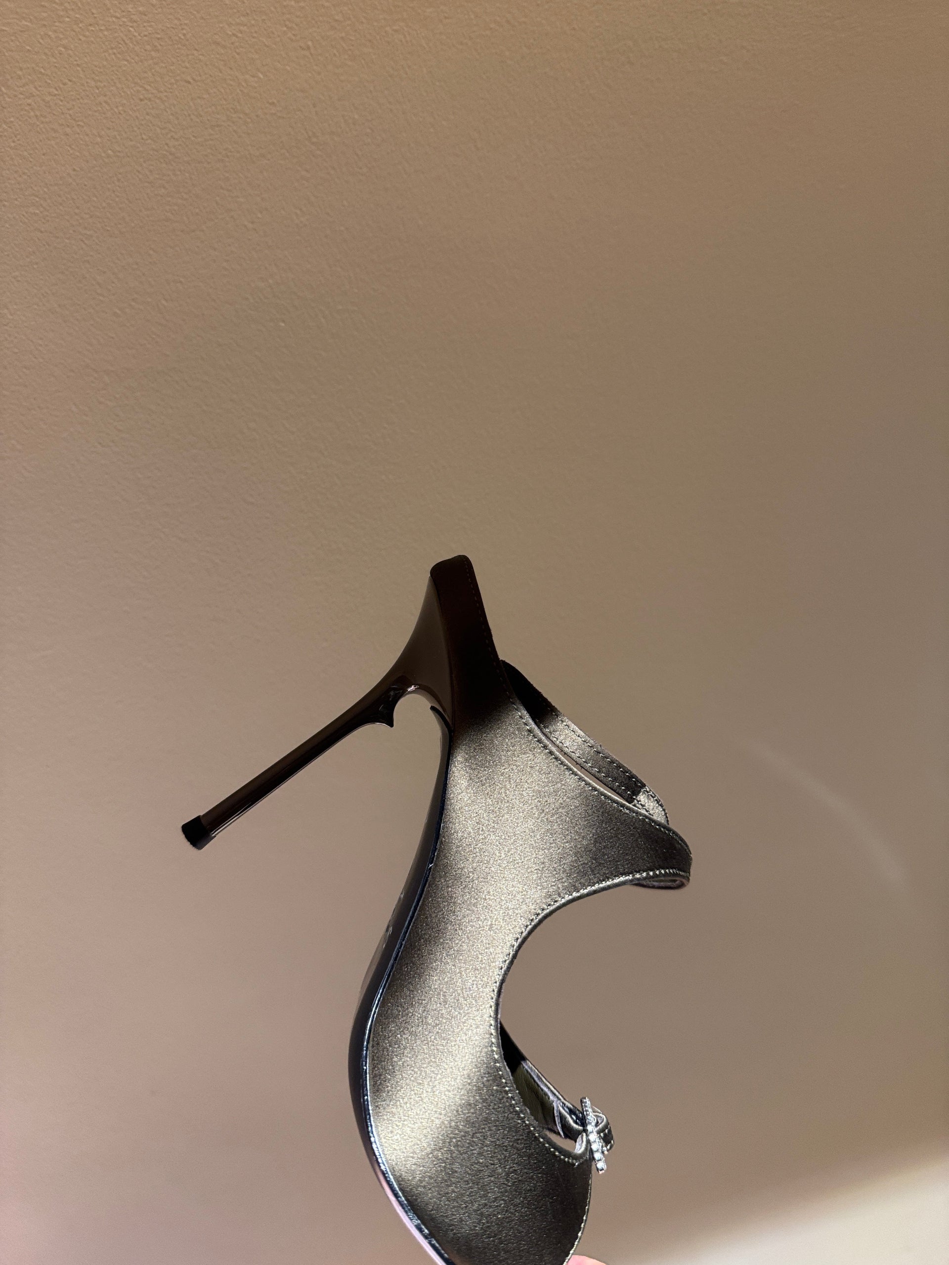 SL HEELS