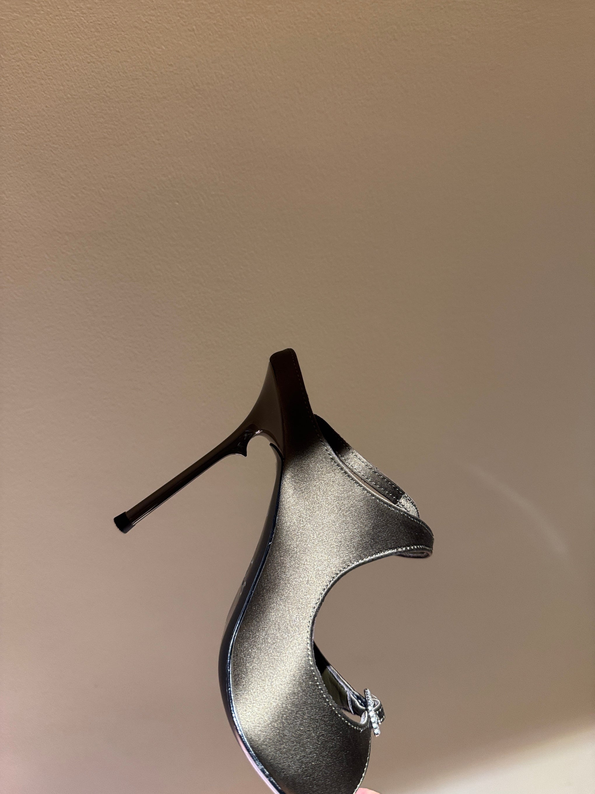 SL HEELS