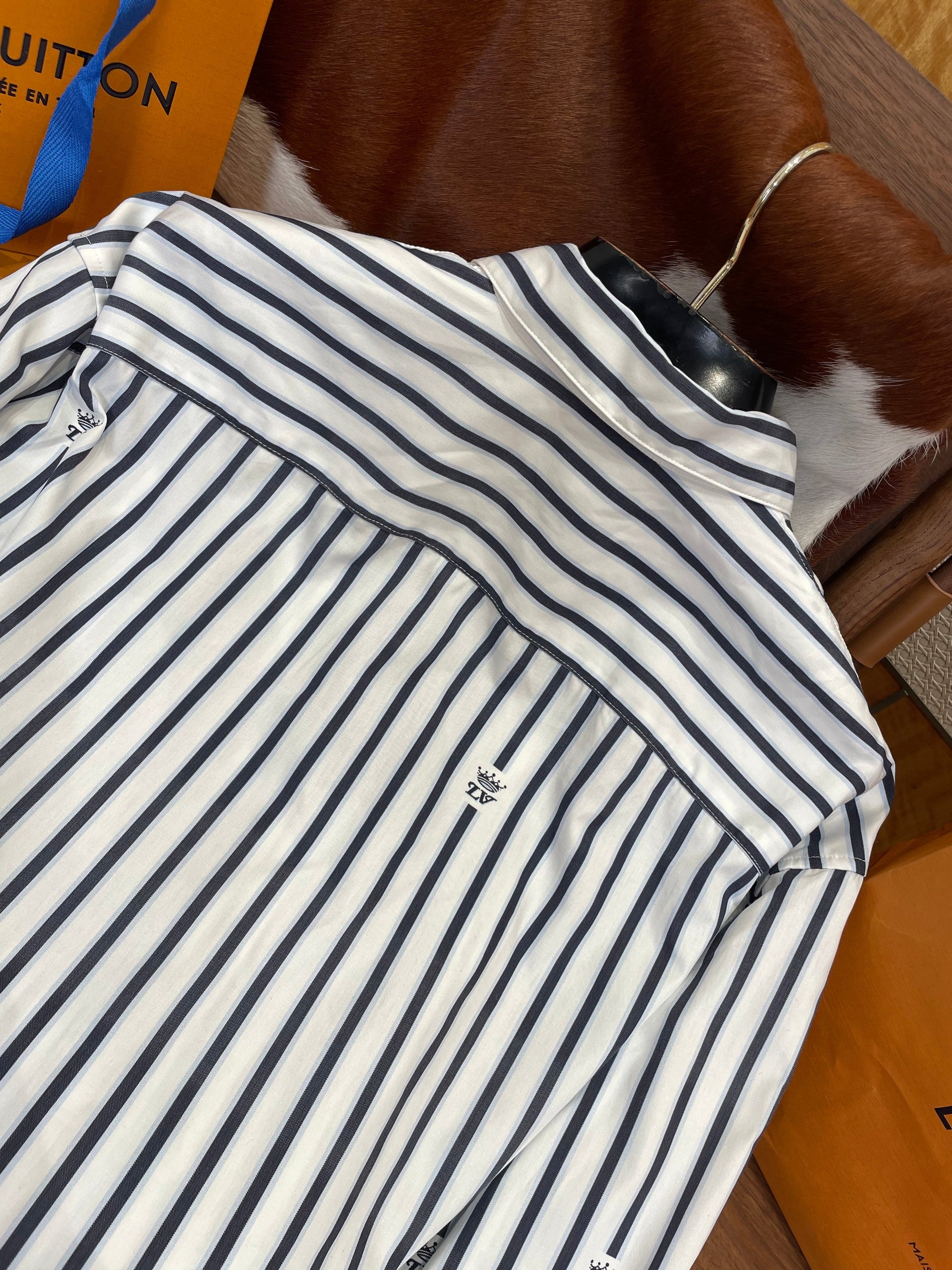 LOU SHIRT