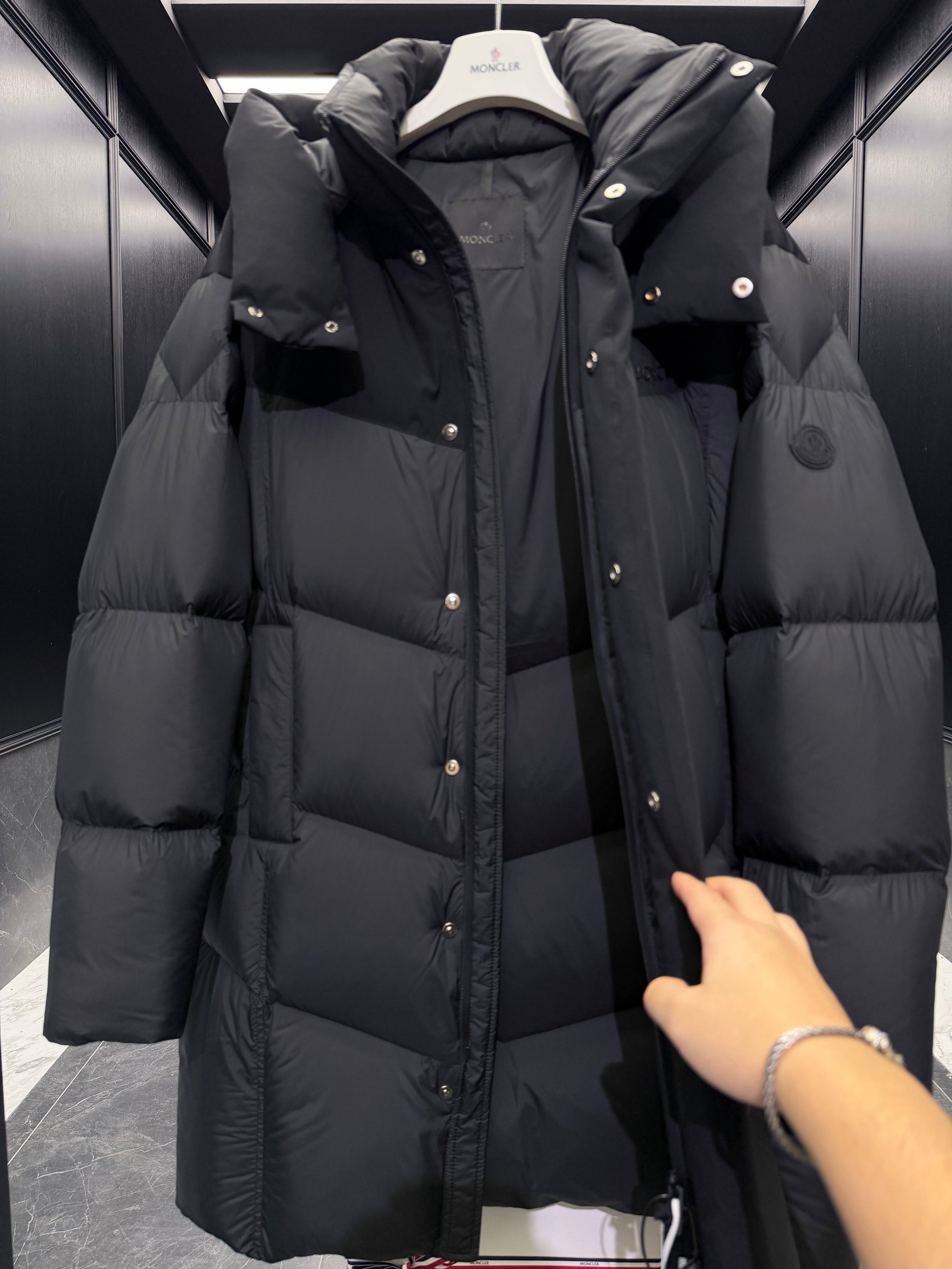 MONC MATT BLACK COAT