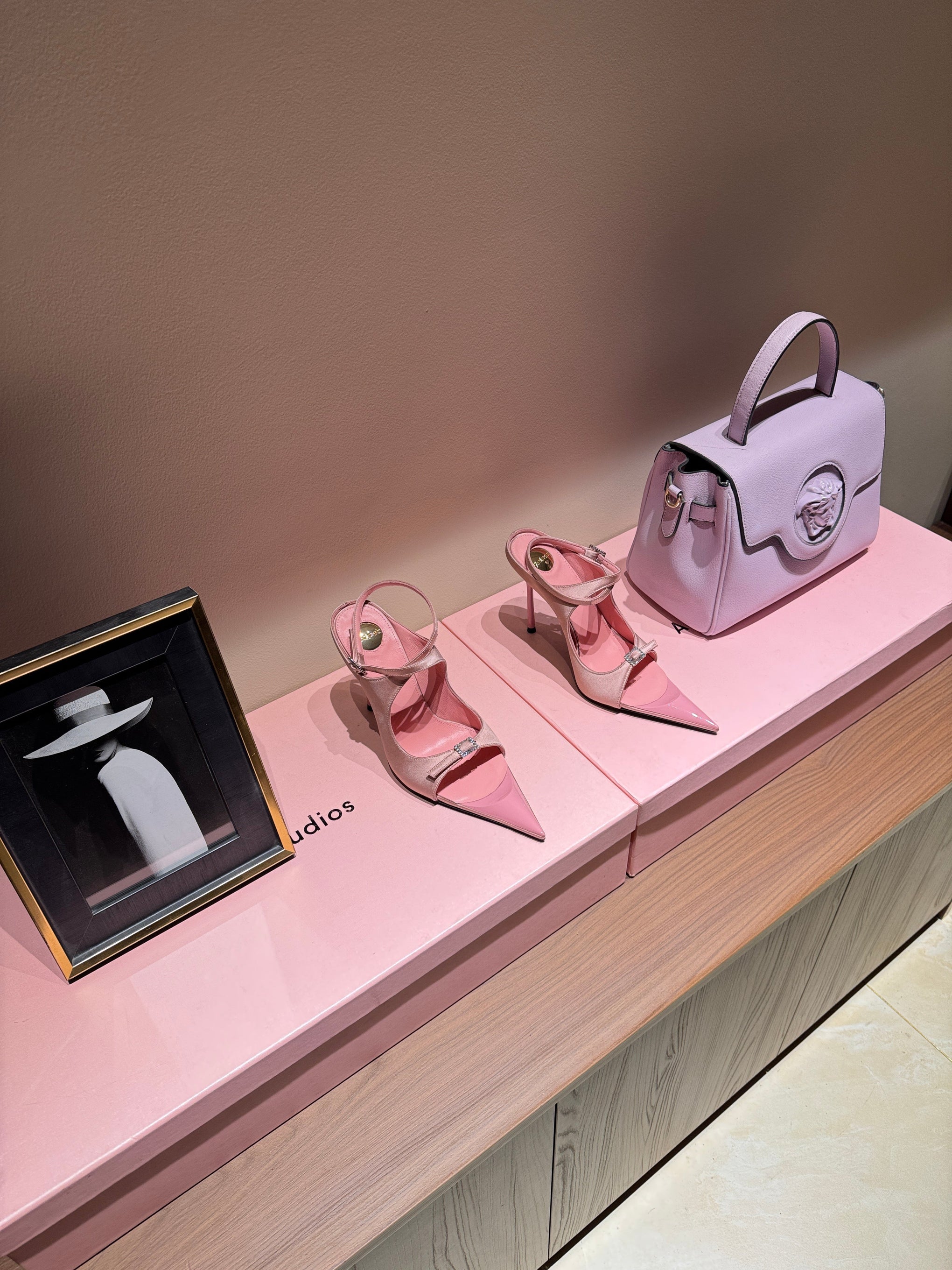 SL HEELS