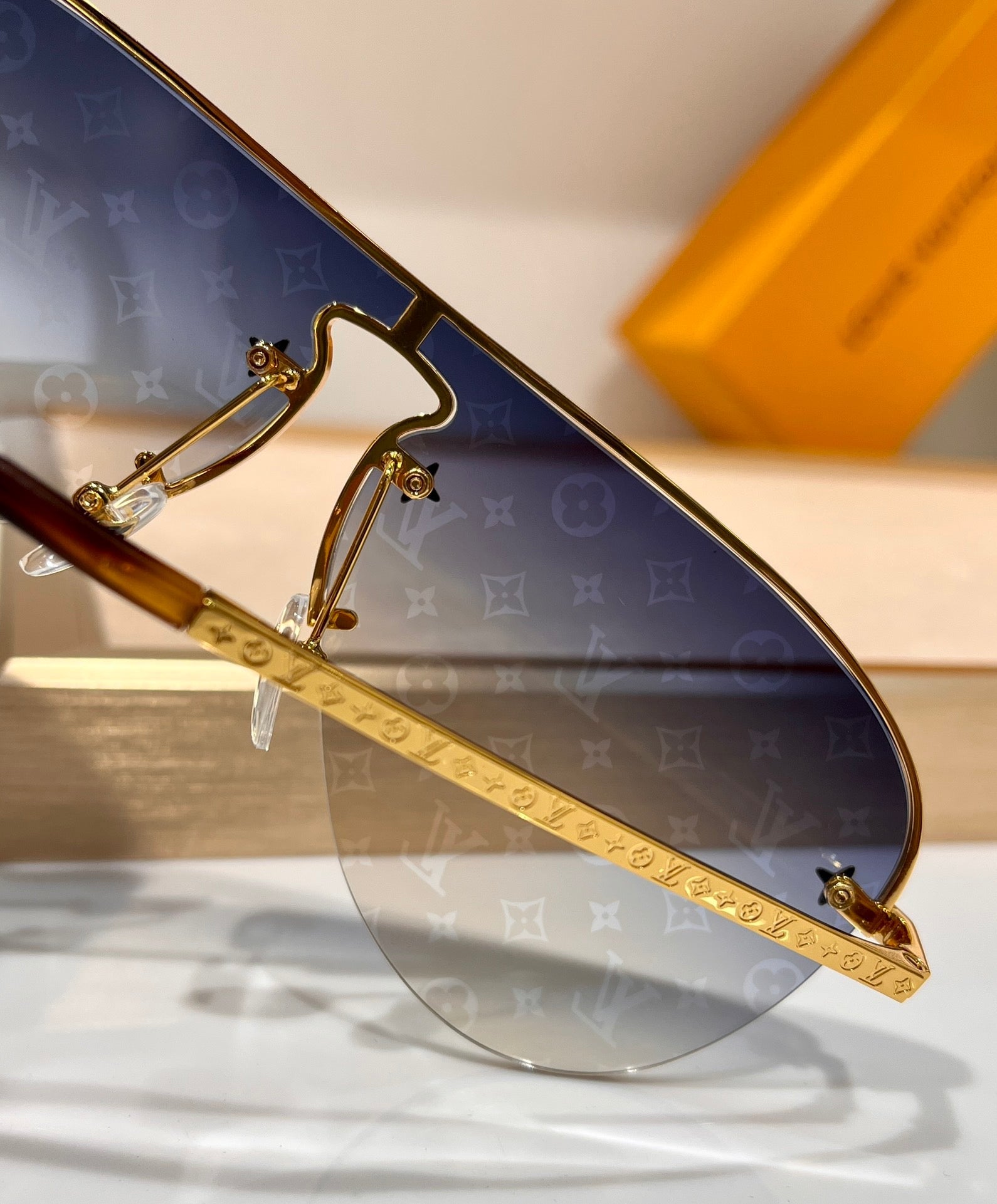 LOU SUNGLASSES