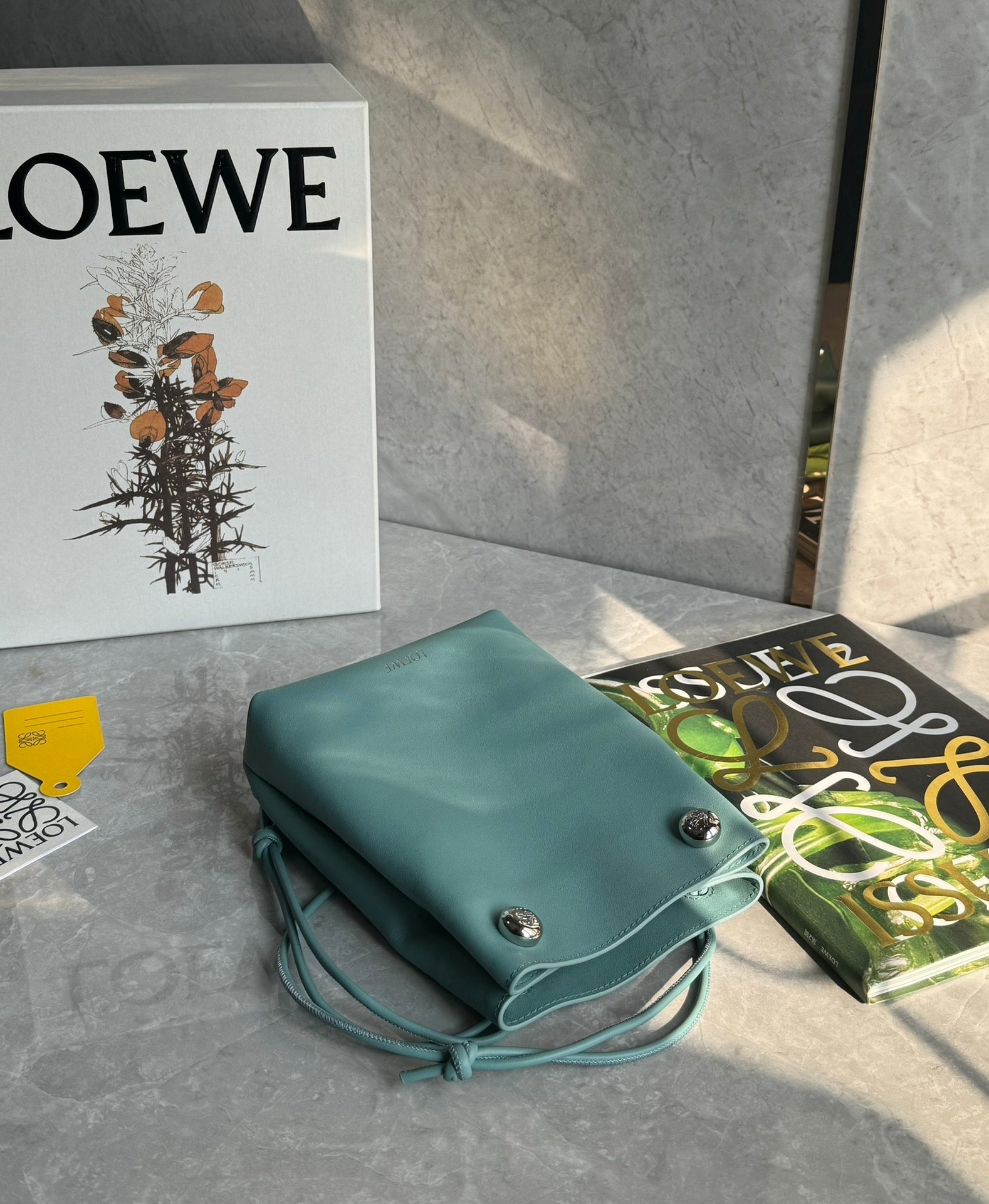 LOEW PEBBLE POUCH