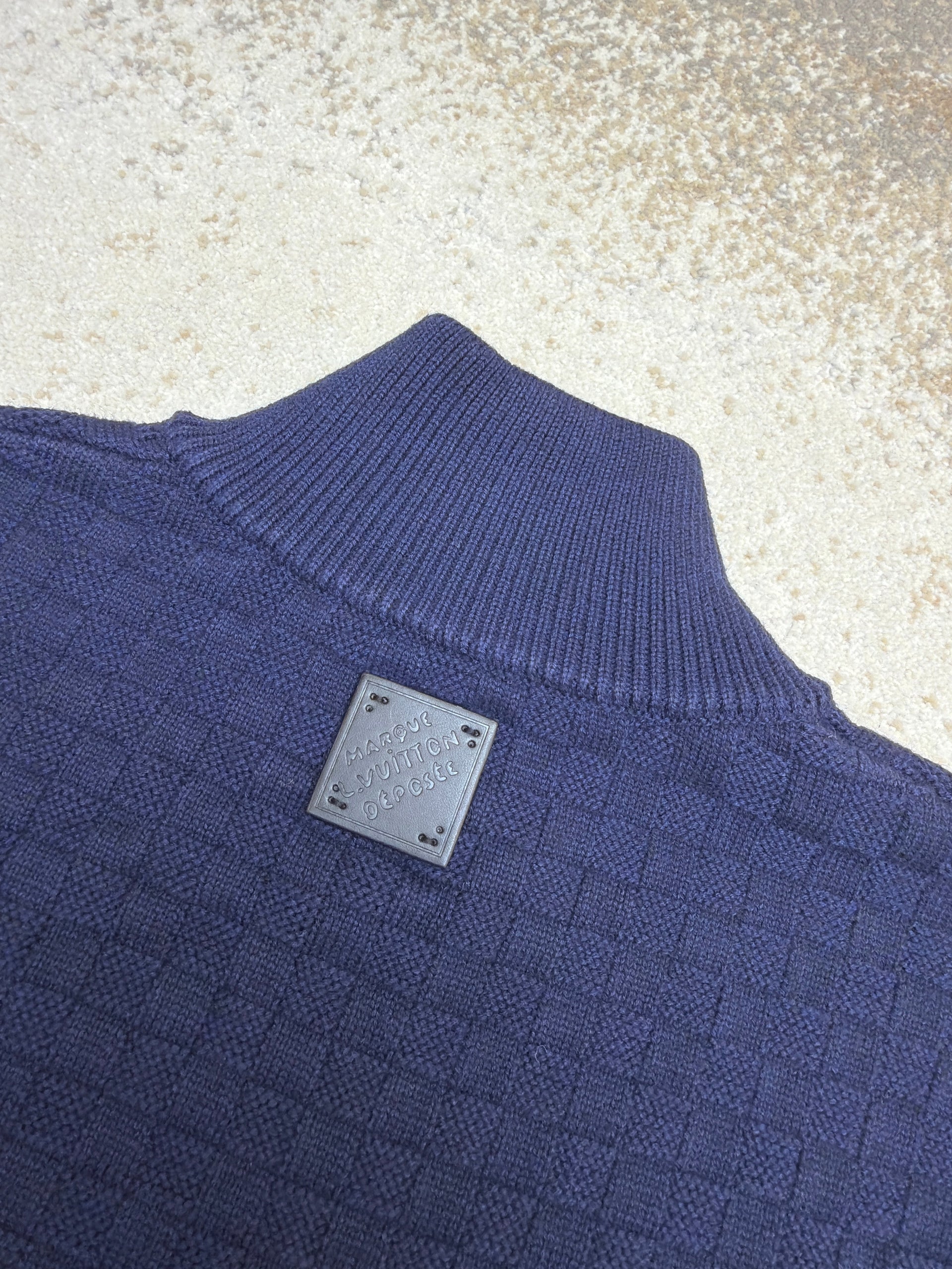 LOU JUMPER