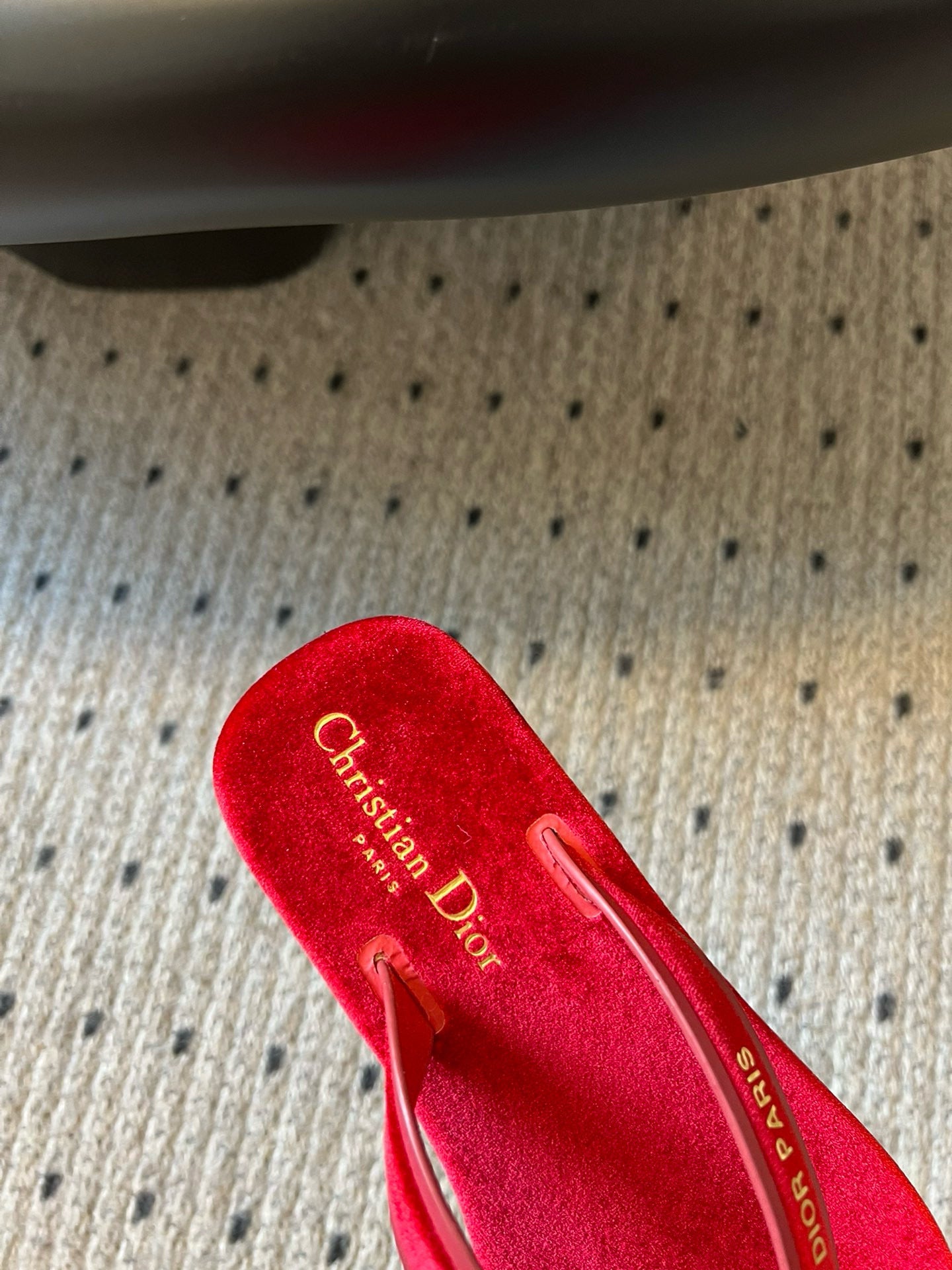 CD THONG SANDAL