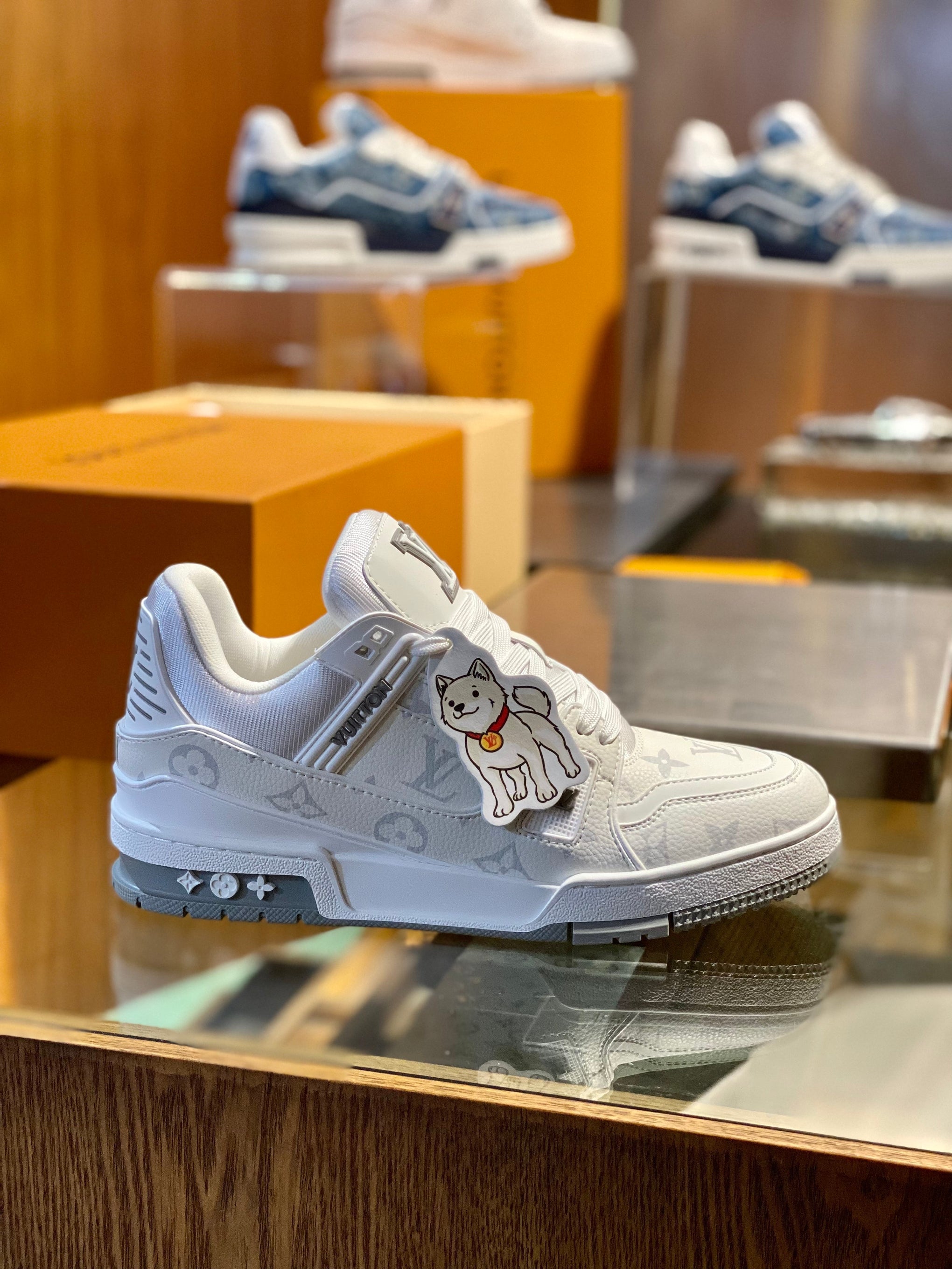LOU TRAINERS