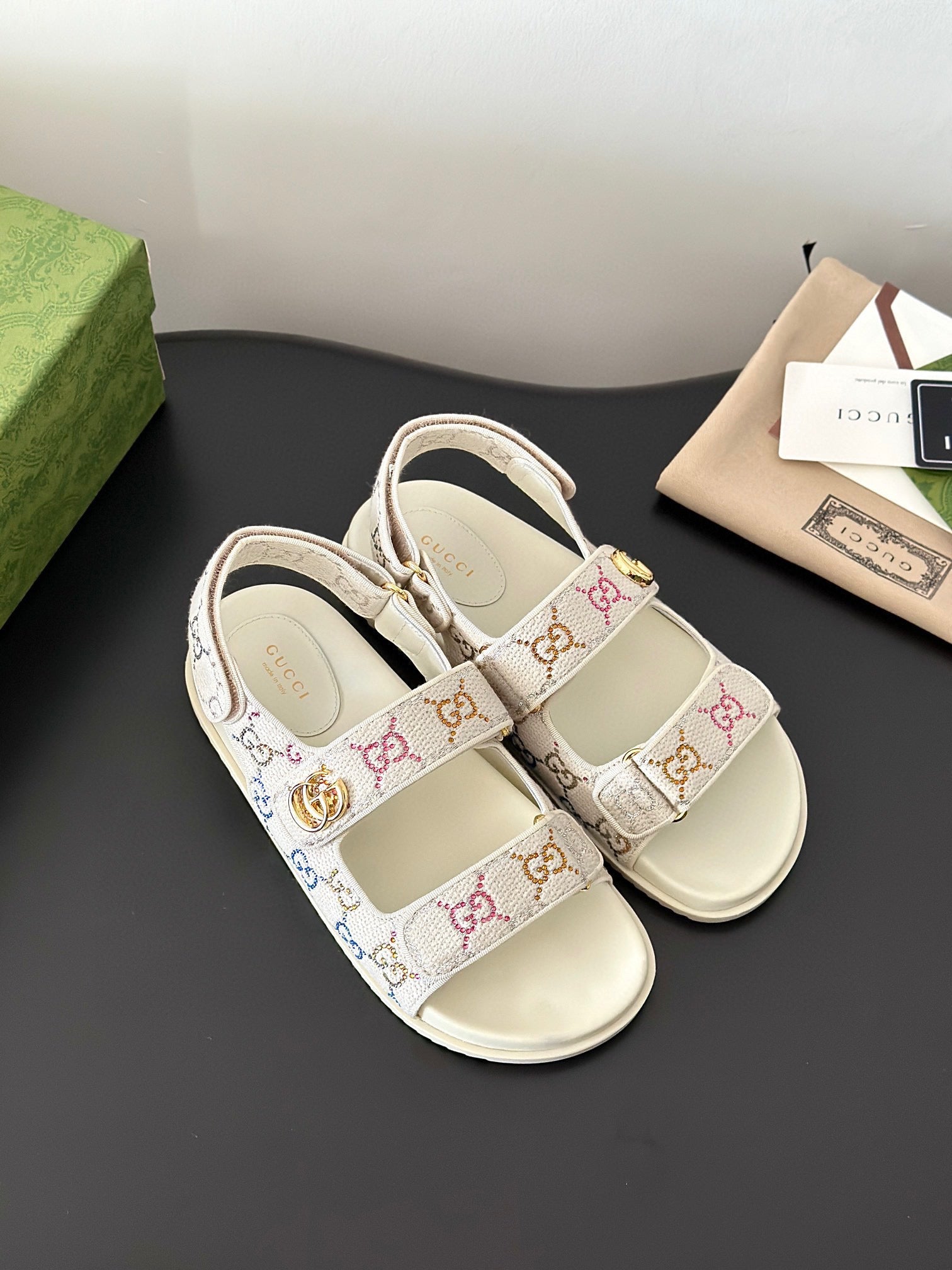 GG SANDALS