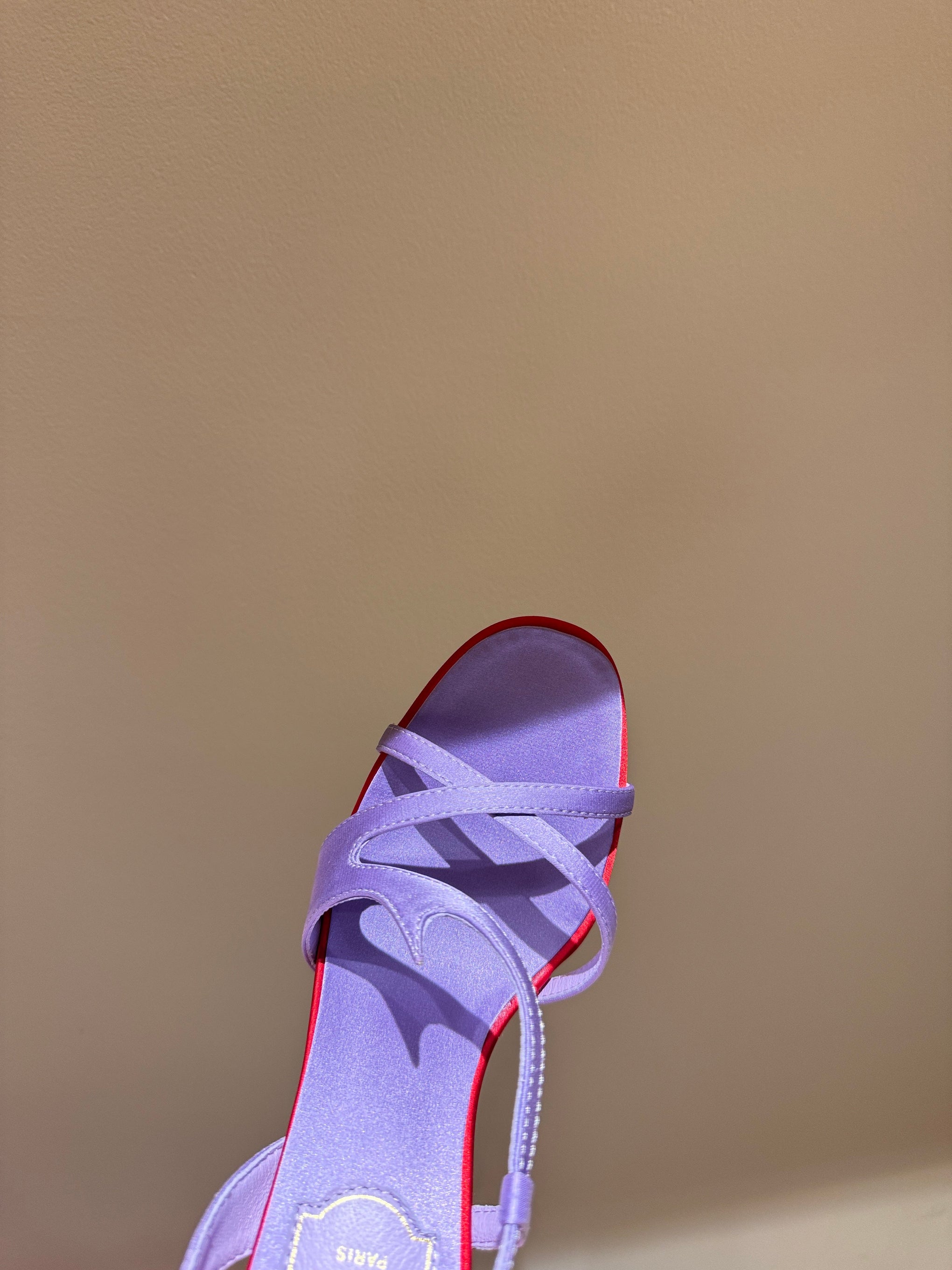 ROGER V HEELS
