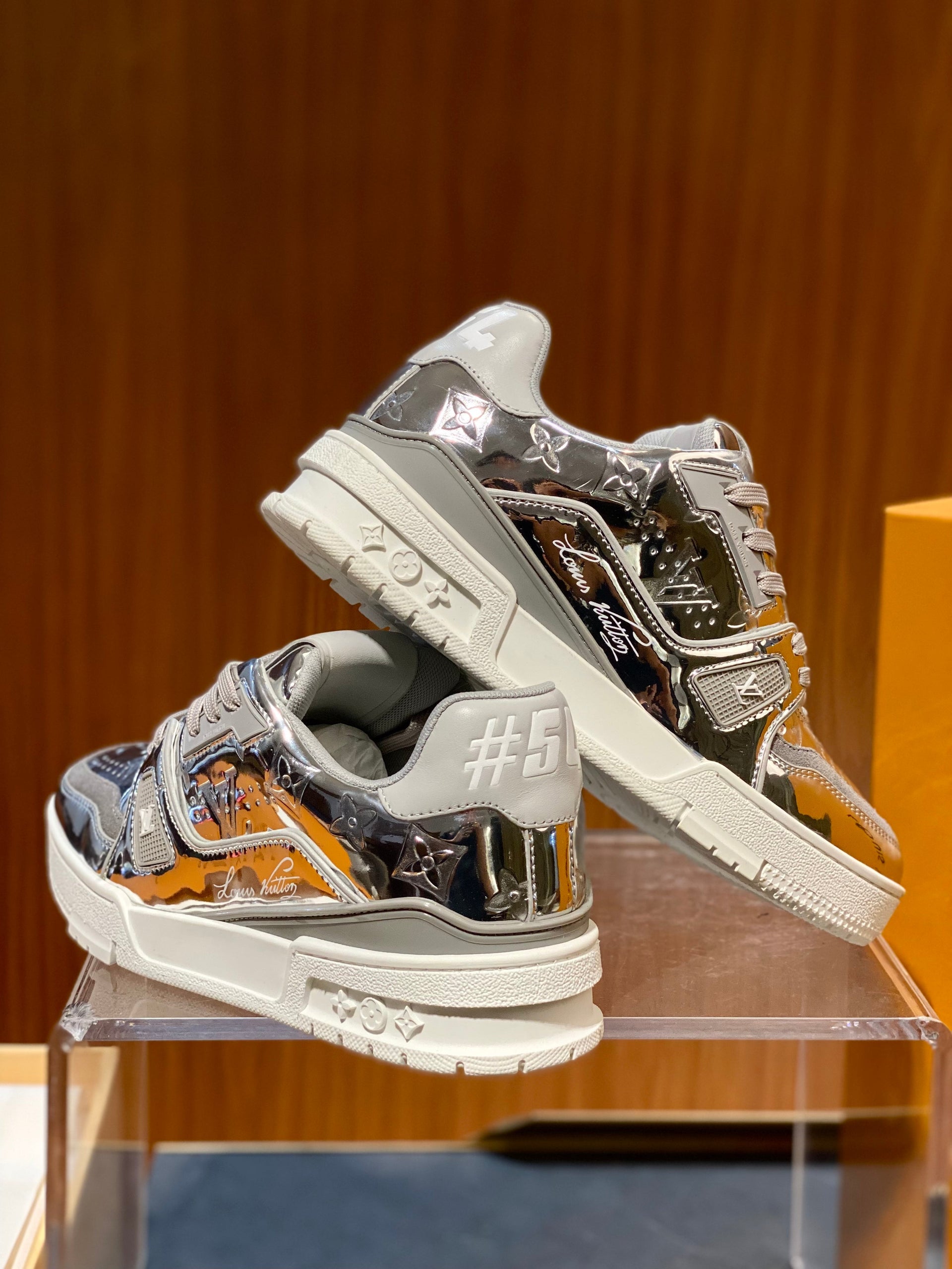 LOU TRAINERS
