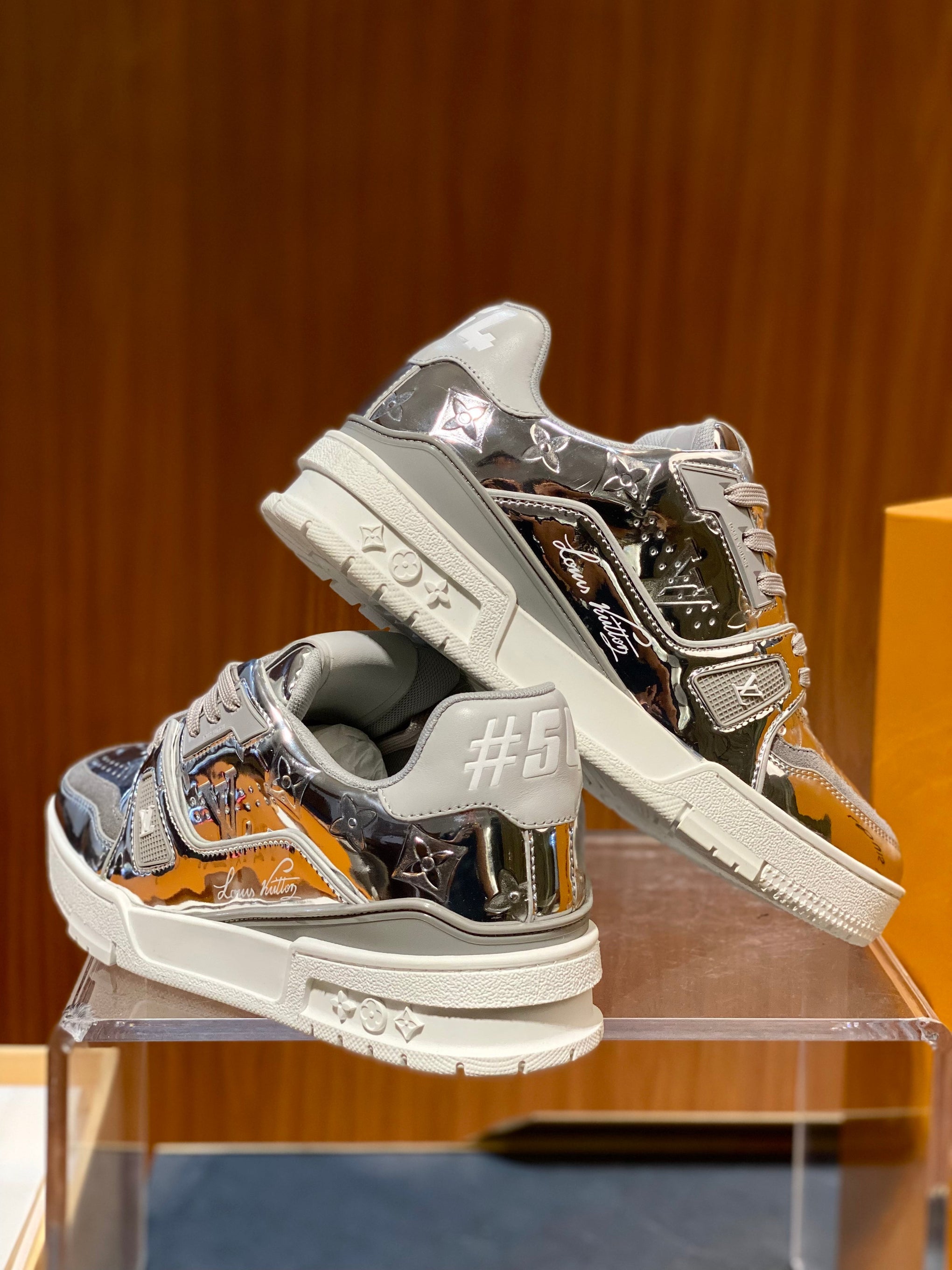 LOU TRAINERS