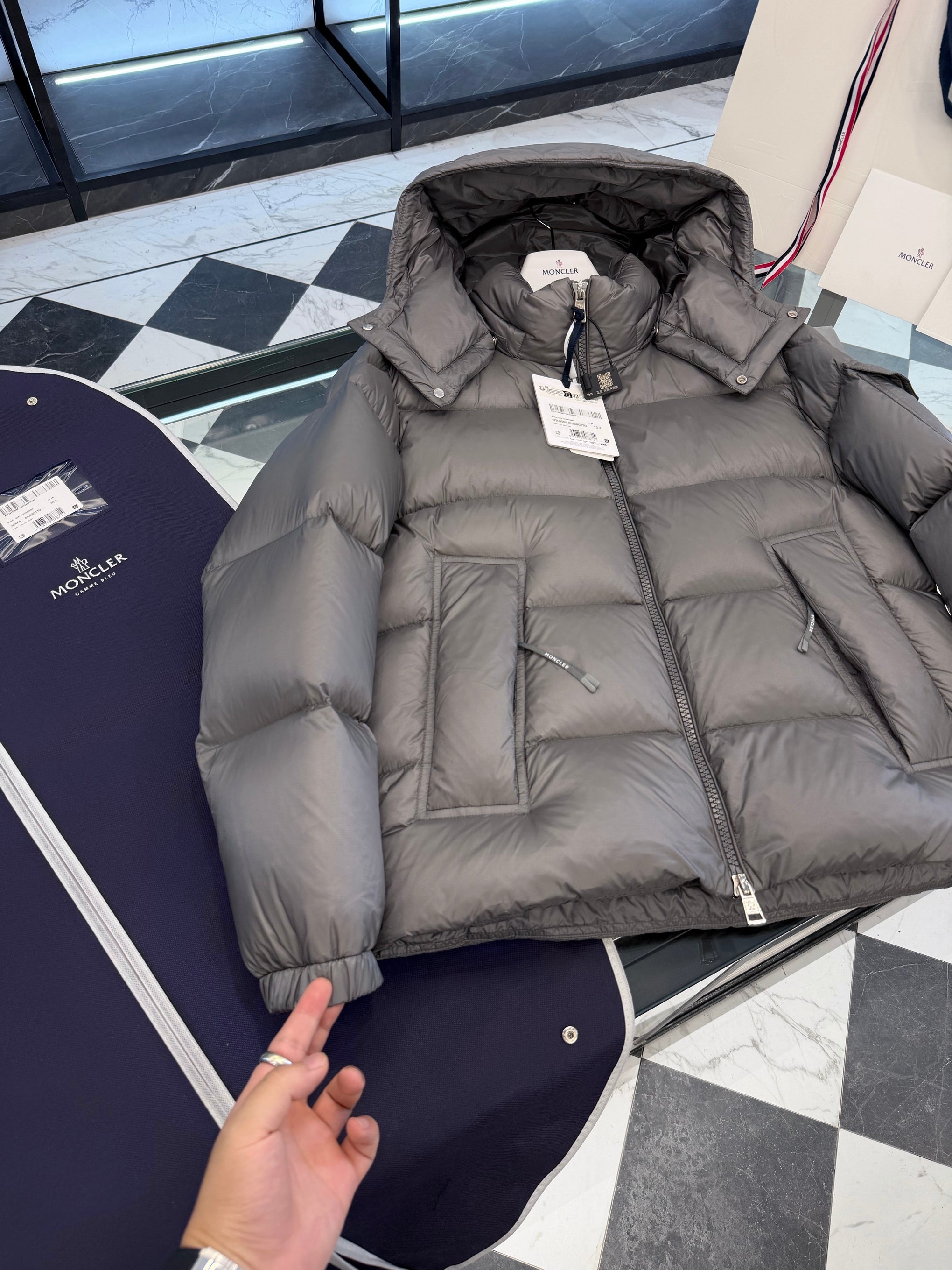 MONC COUYERE JACKET