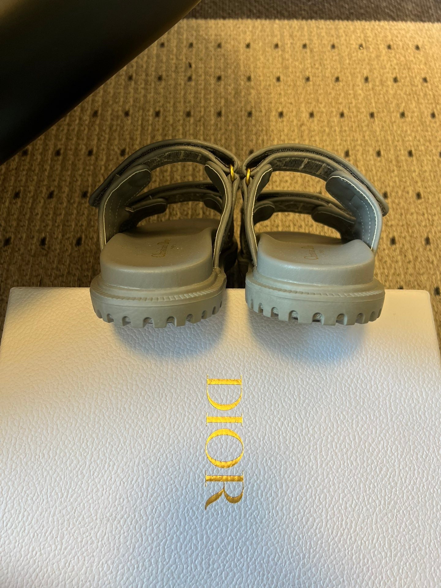 CD DIORACT SANDALS