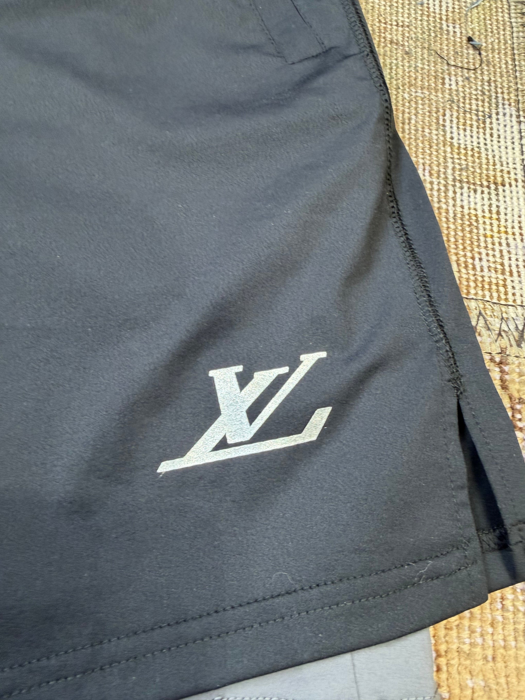 LOU SHORTS