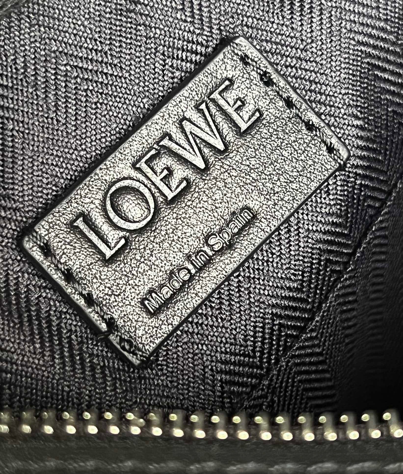 LOEW XS MILITARY MESSENGER BAG