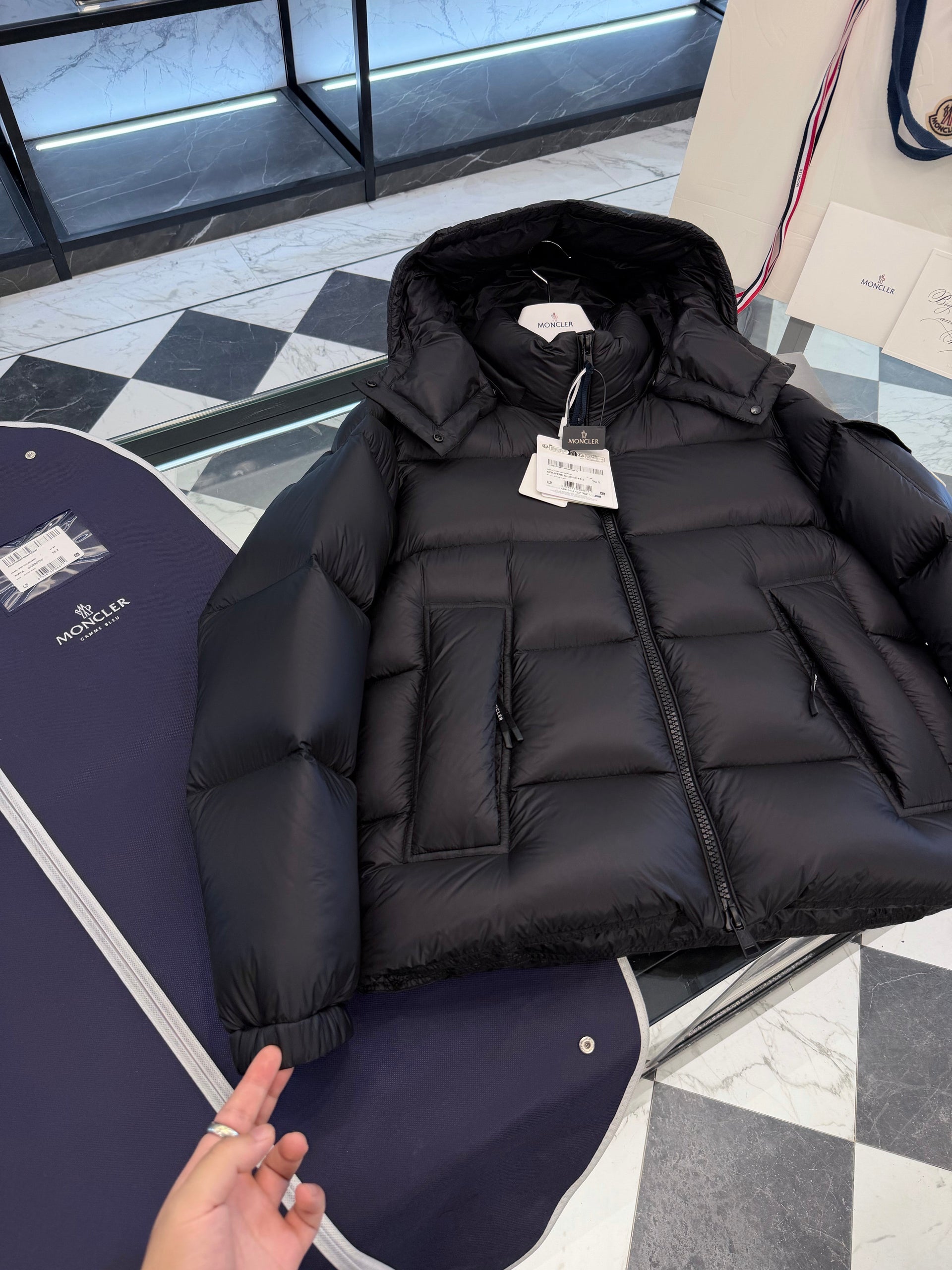 MONC COUYERE JACKET