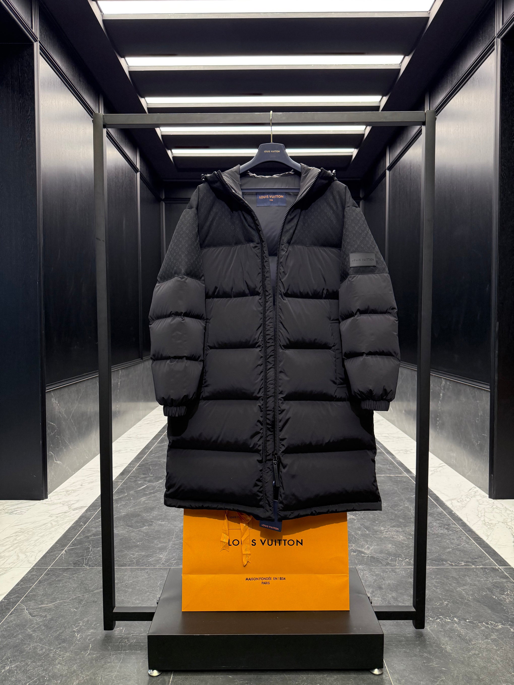 LOU COAT