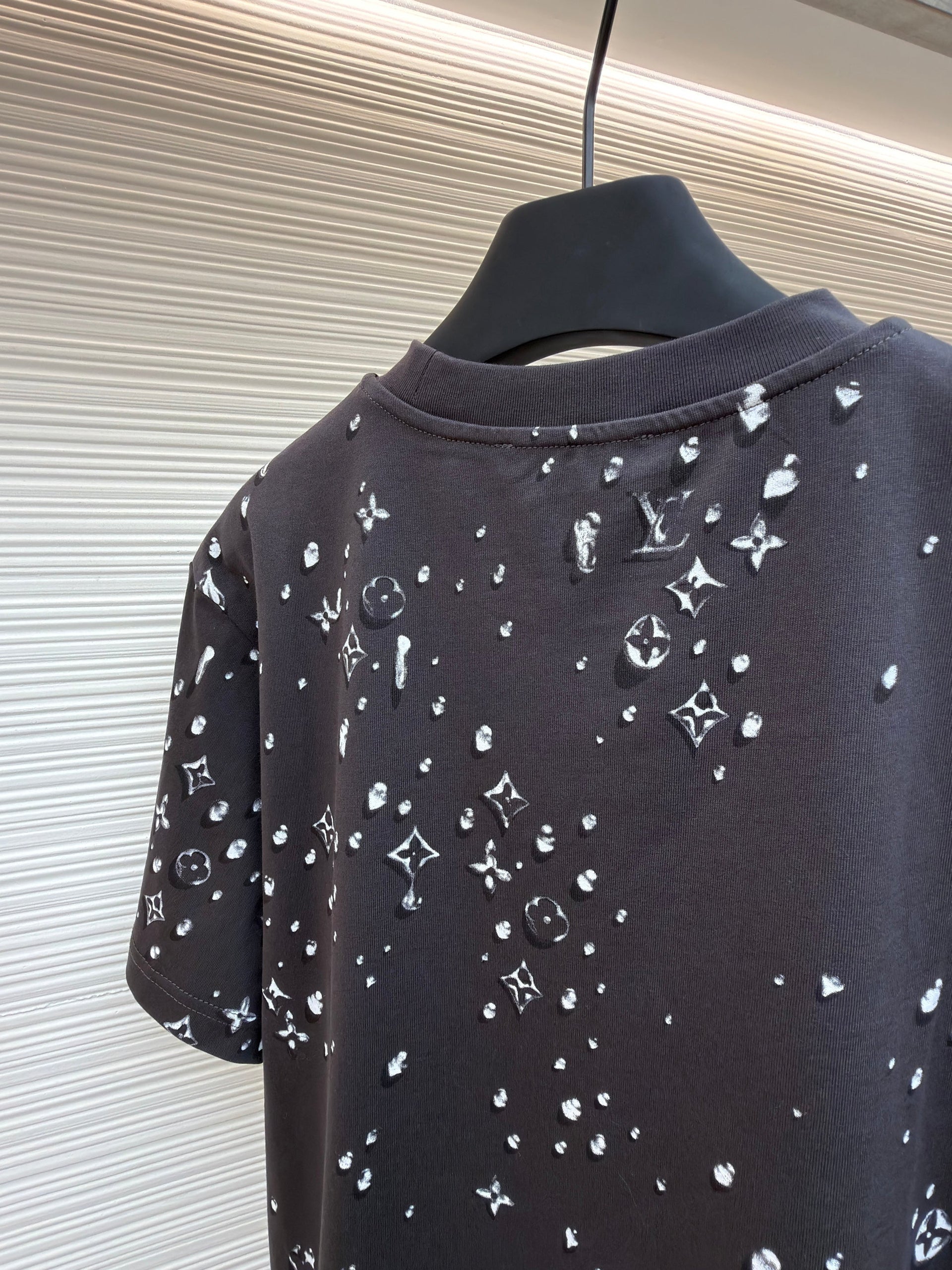 LOU T-SHIRT