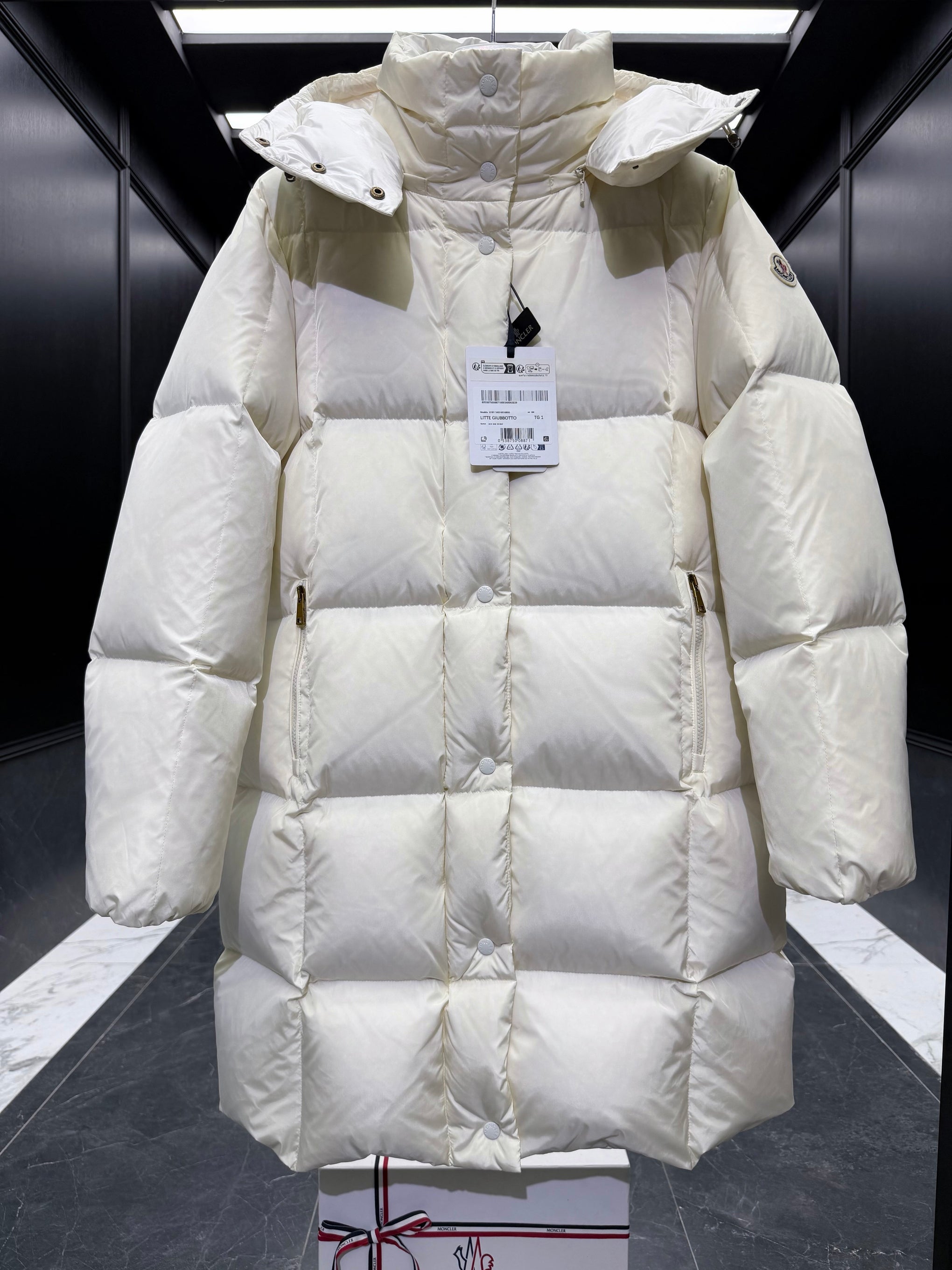 MONC LITTE COAT
