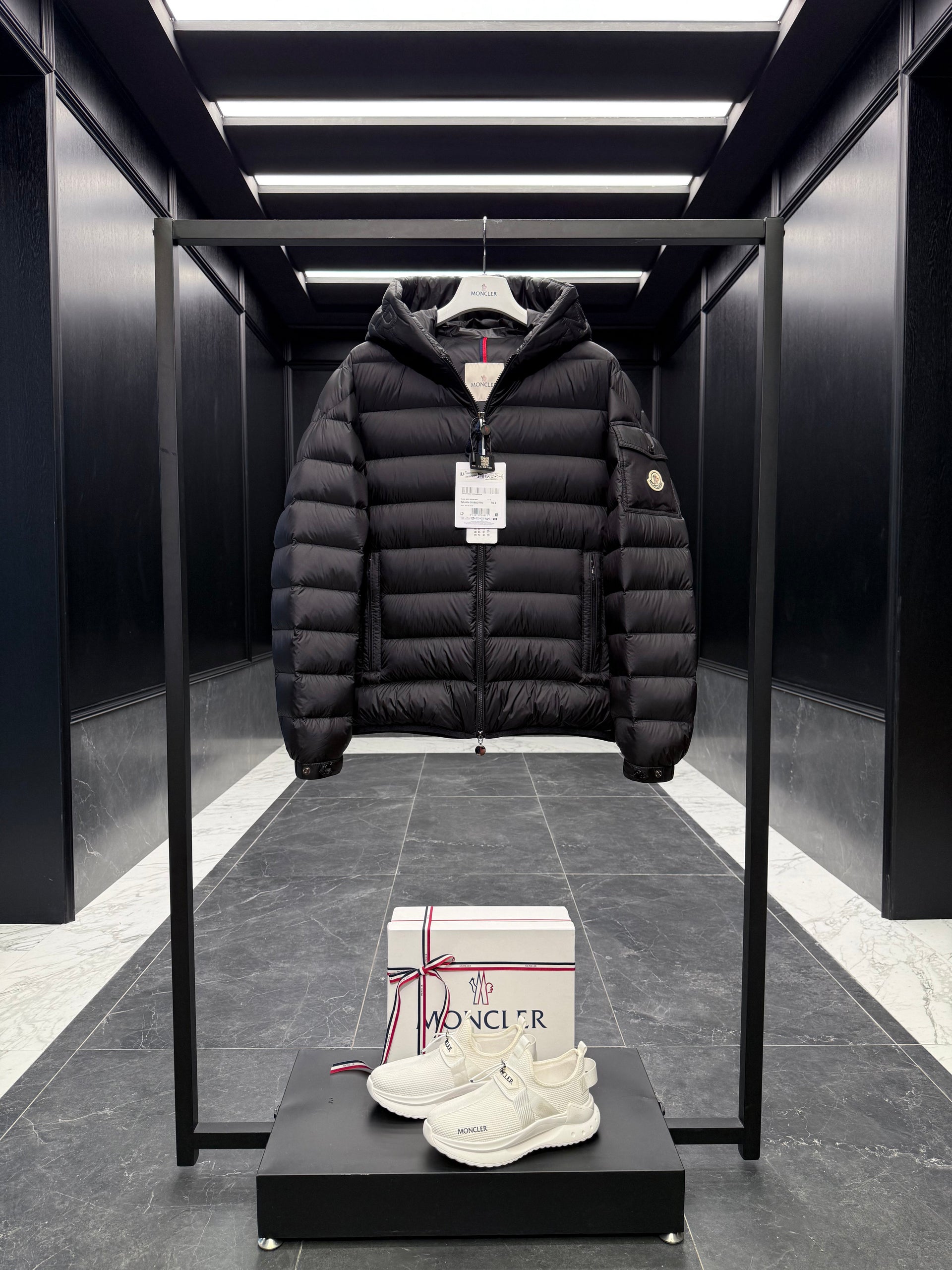 MONC NAJAN JACKET
