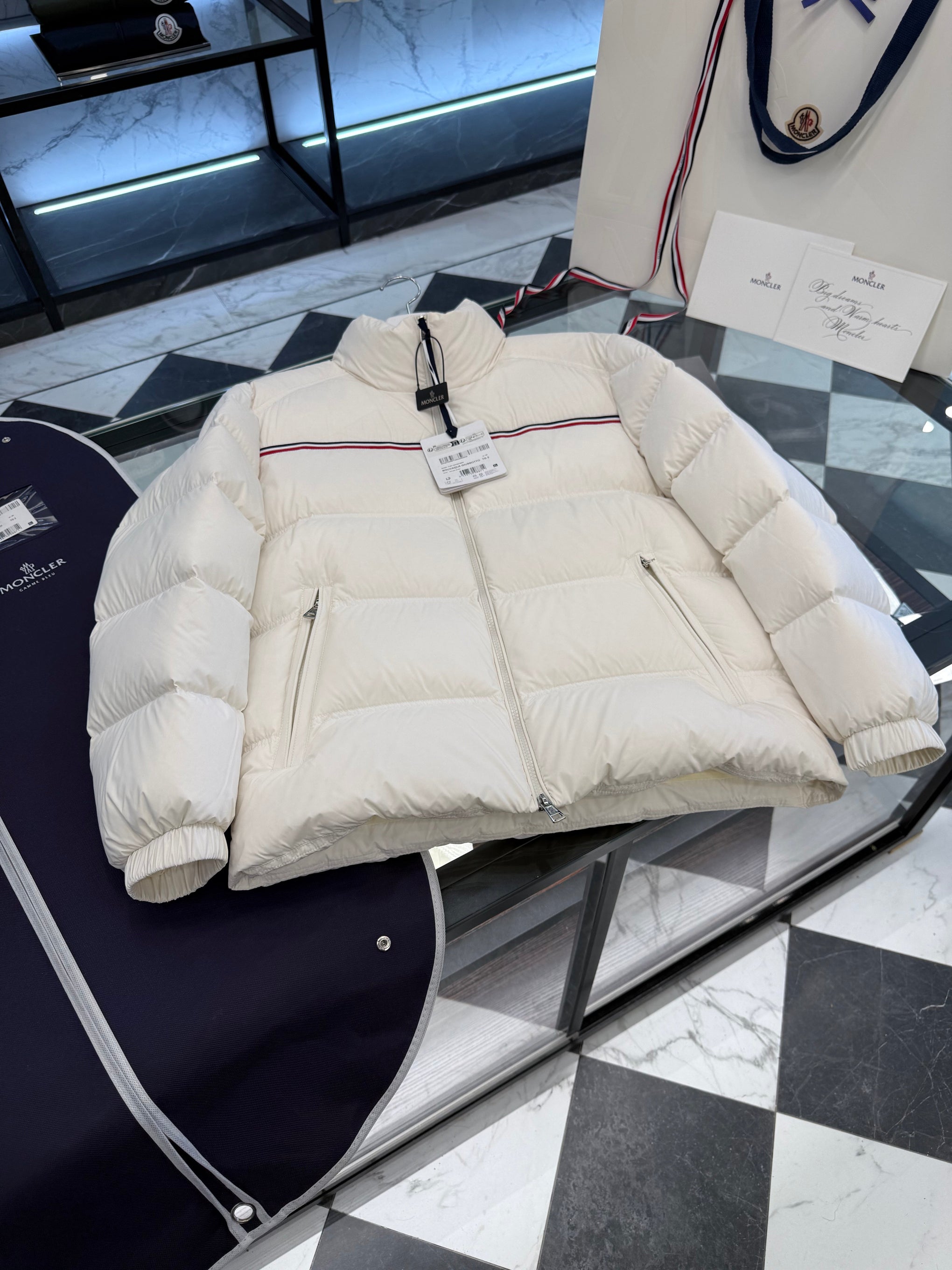 MONC BOUVAQUE JACKET