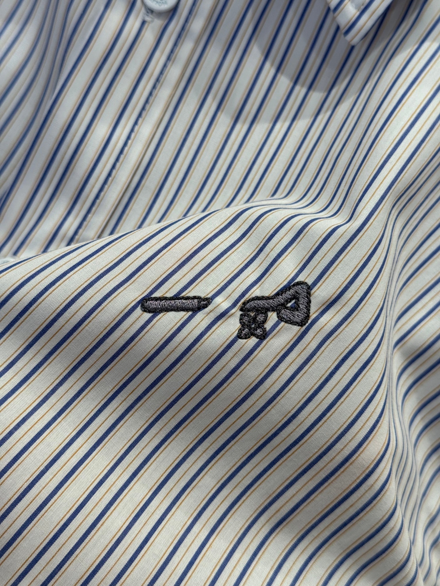 LOU SHIRT
