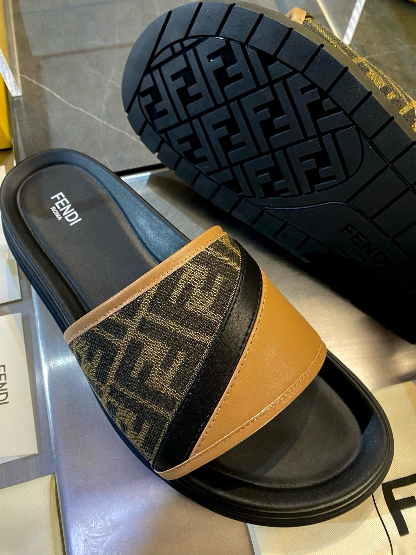 FEN SANDALS