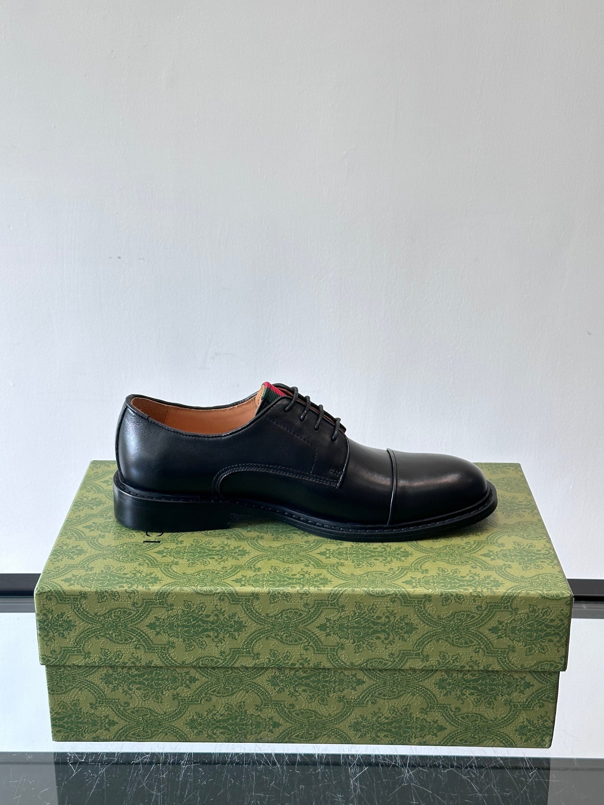 GG LACE UP SHOE