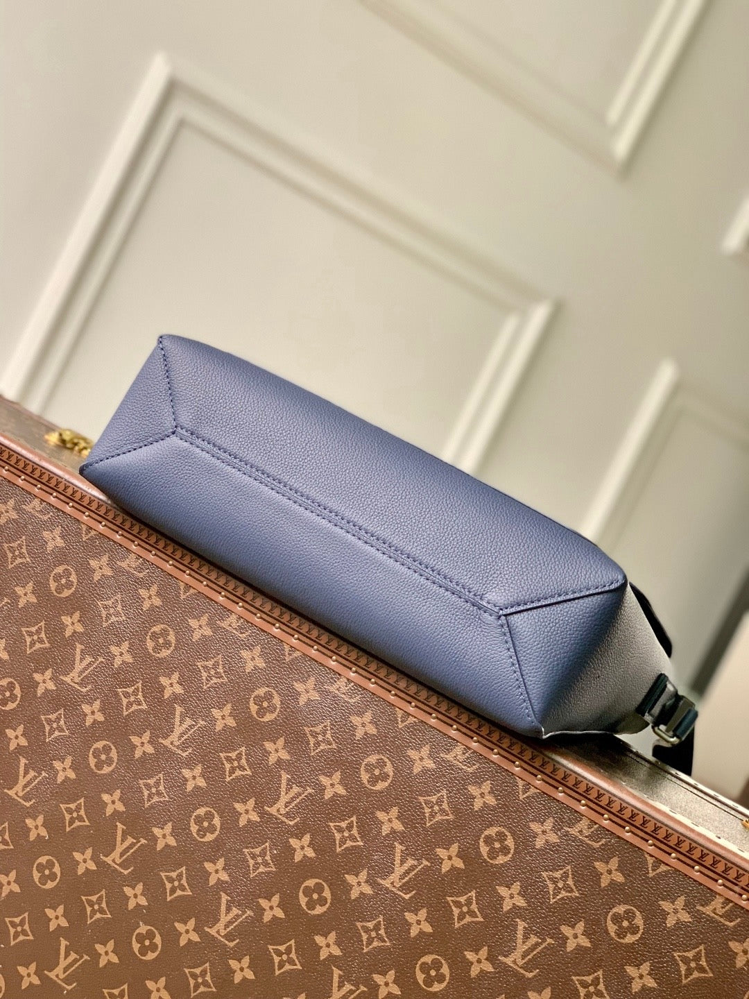 LOU SPEED MESSENGER BAG