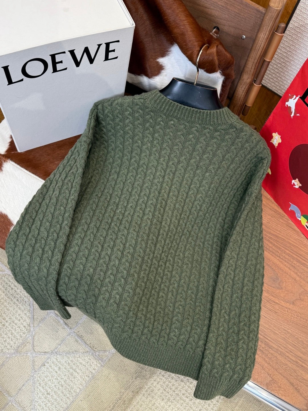 LOEW JUMPER