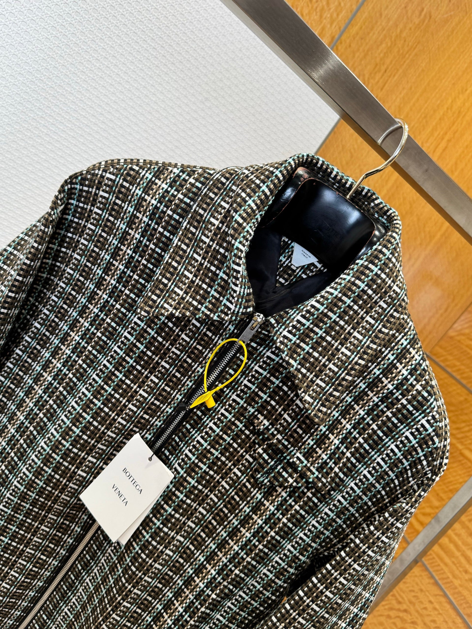 BOTT V JACKET