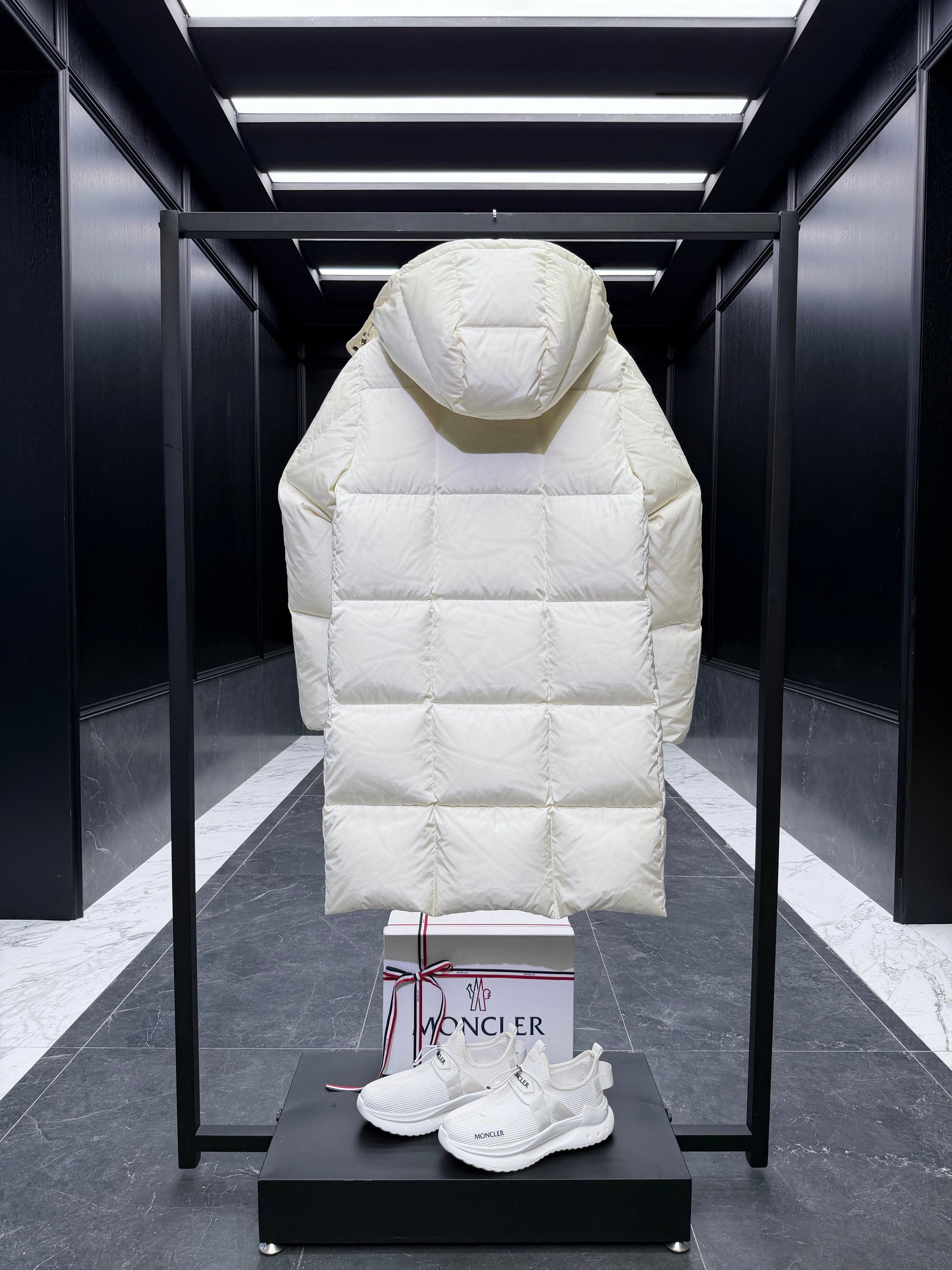 MONC LITTE COAT
