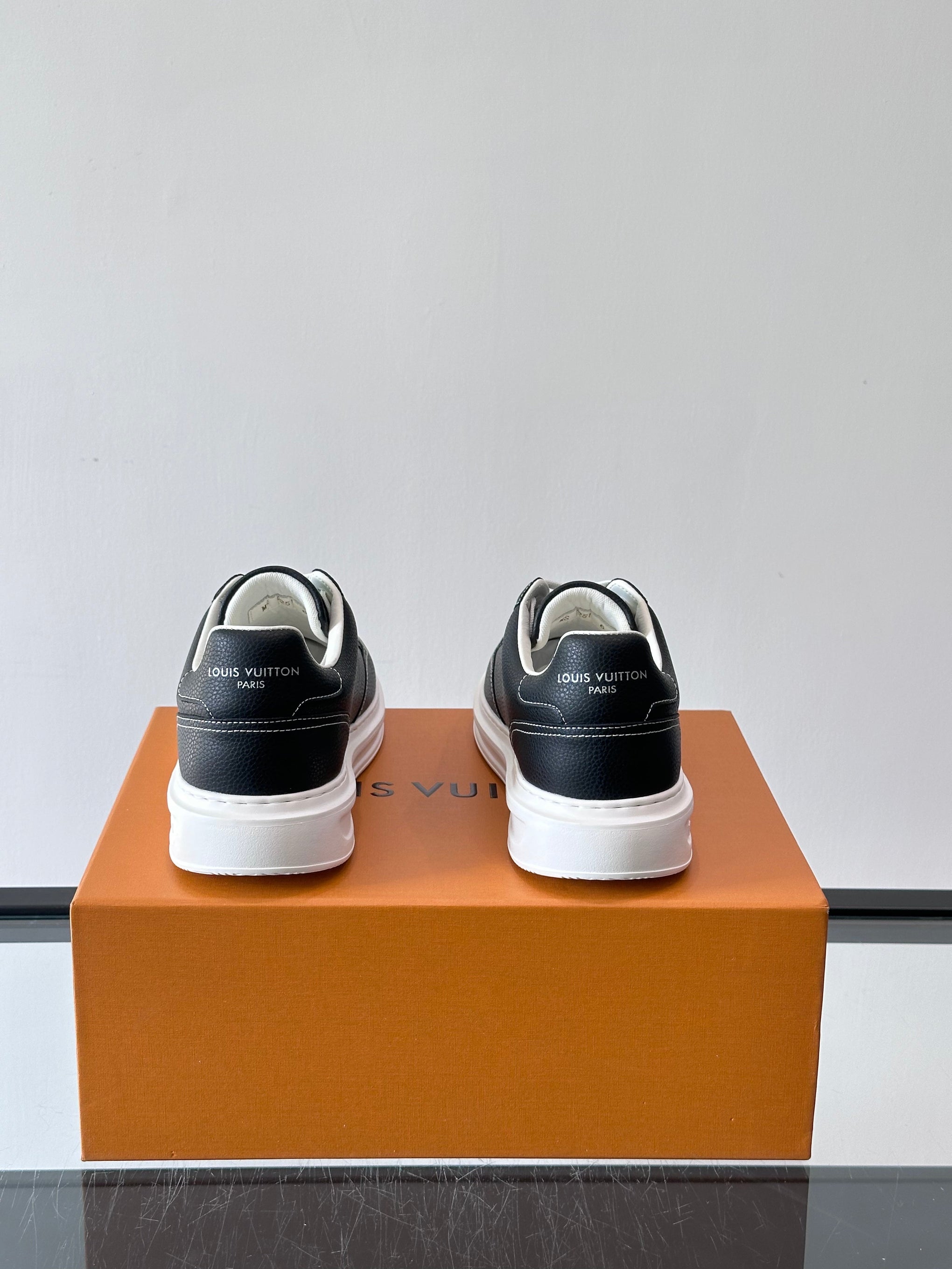 LOU BEVERLY HILLS SNEAKERS