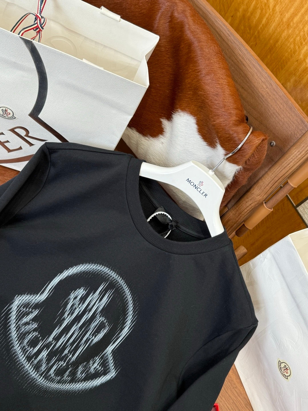 MONC SWEATSHIRT