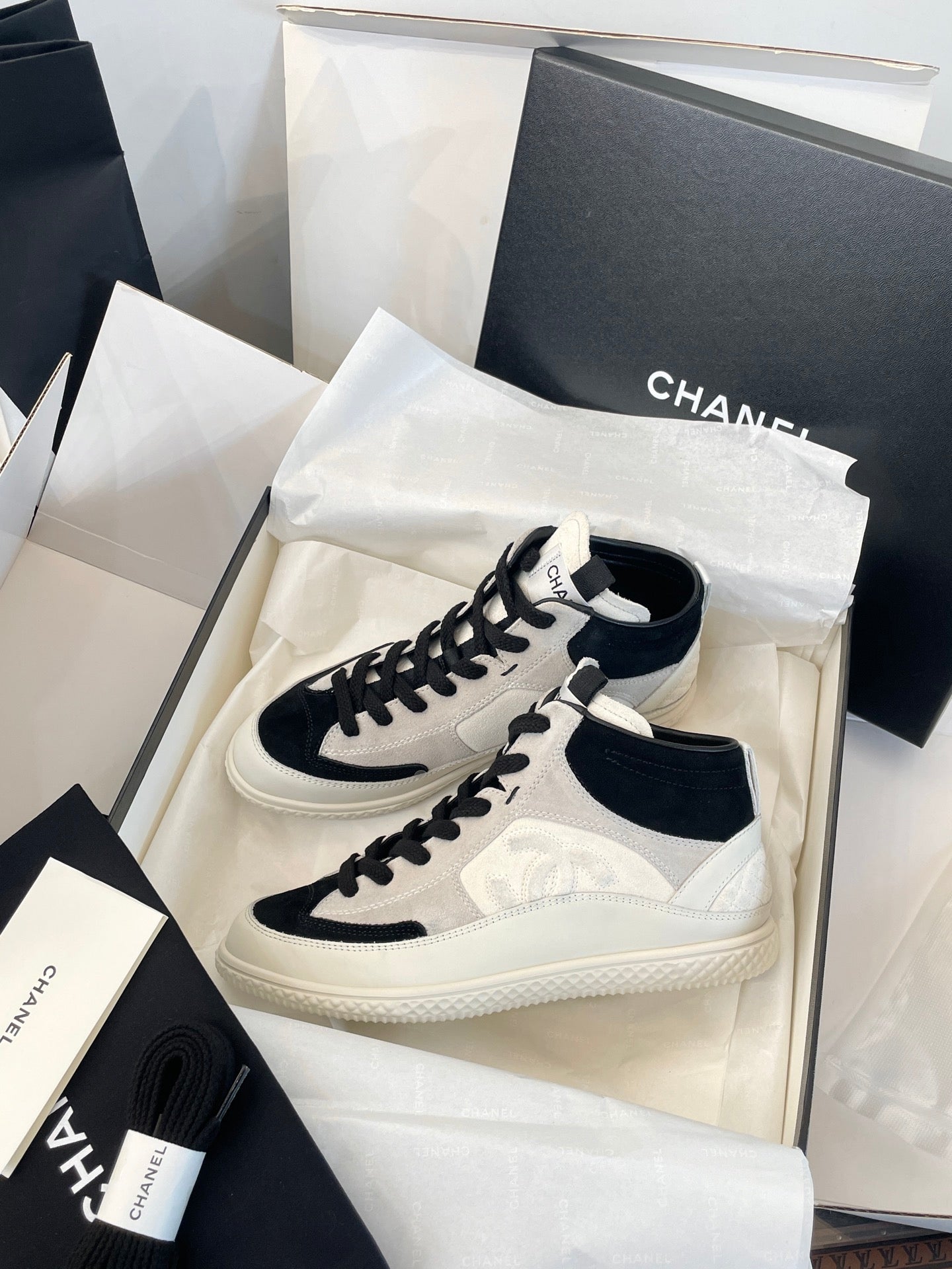 CC SNEAKER