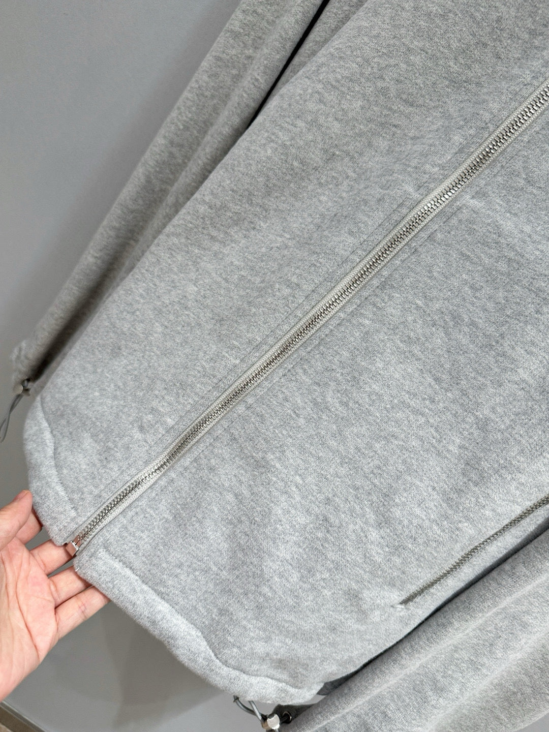 MIU M ZIP HOODIE