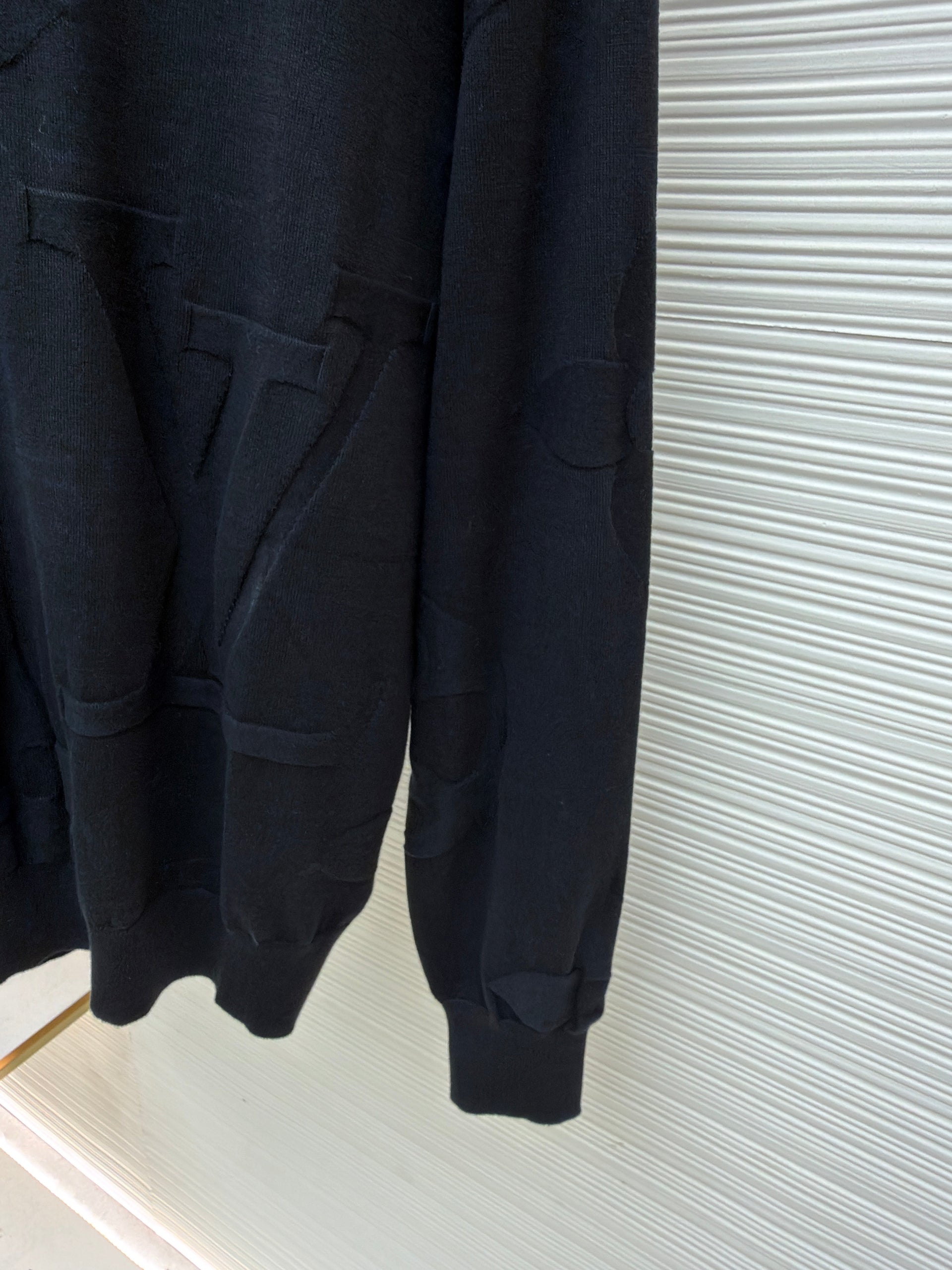 LOU JUMPER